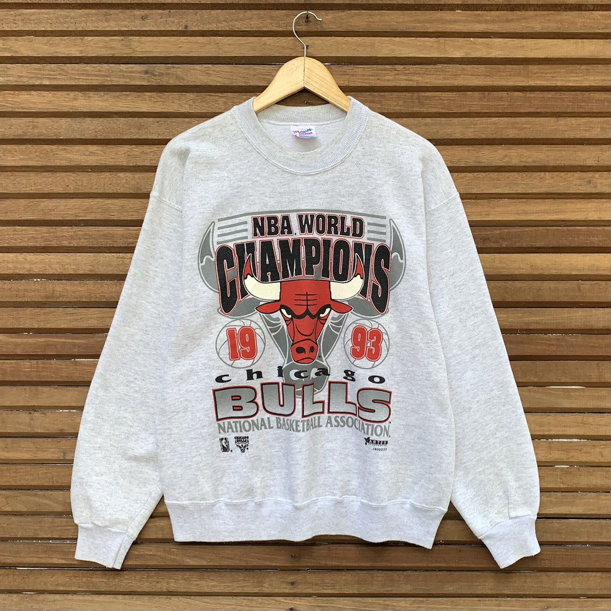 NBA Rare! NBA World Champions 1993 Chicago Bulls Basketball Size US M / EU 48-50 / 2 - 1 Thumbnail