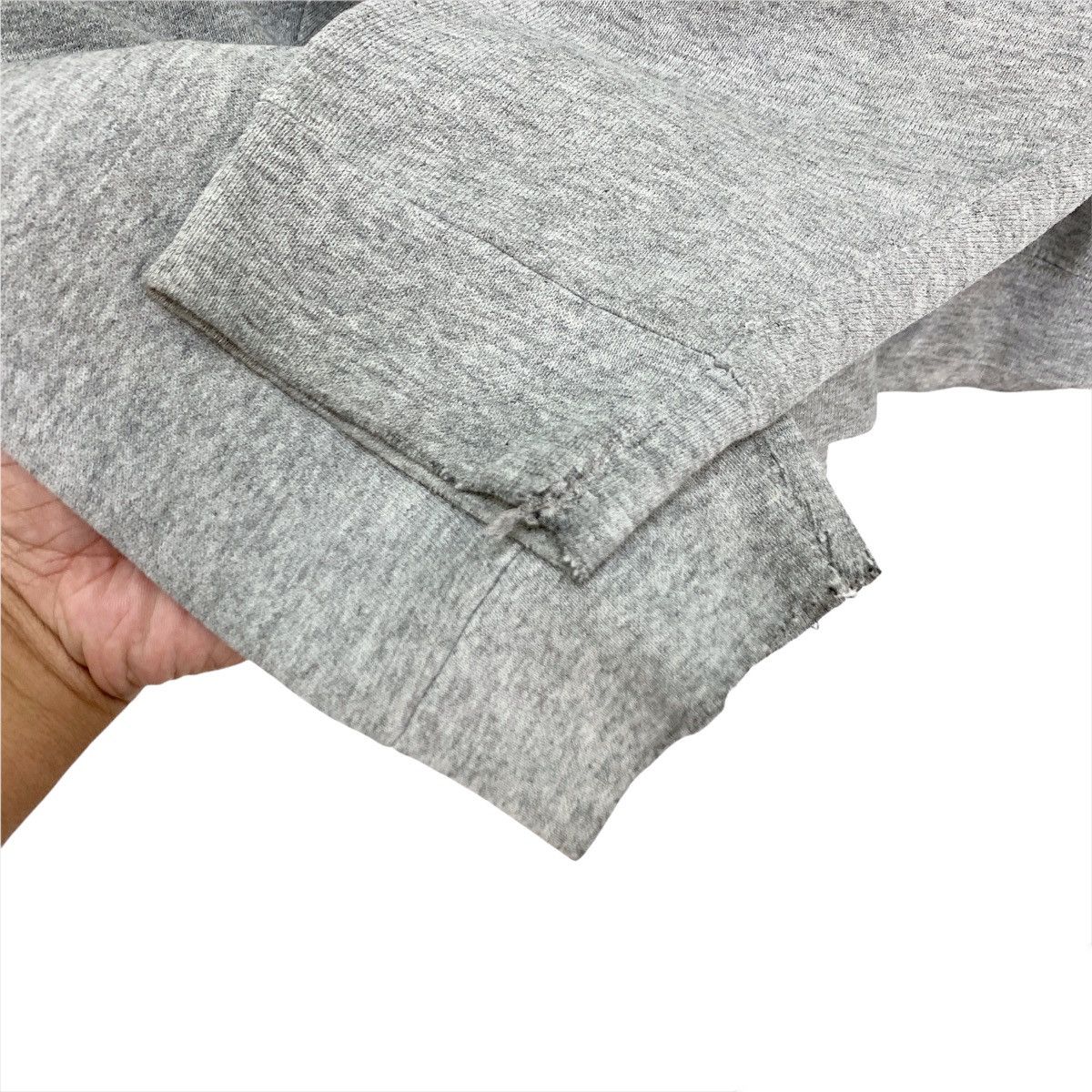 Nike Vintage 1990s Nike Block Small Swoosh Sweatshirt Size US L / EU 52-54 / 3 - 9 Thumbnail