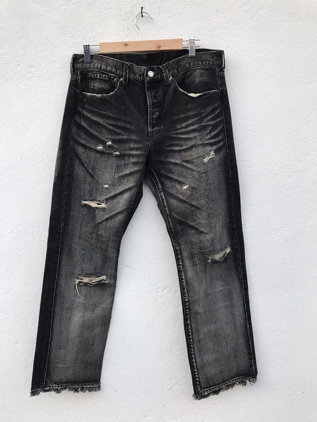 image of Distressed Denim x Takeo Kikuchi Made In Japan Takeo Kikuchi Distressed Rips Denim Jeans in Black (