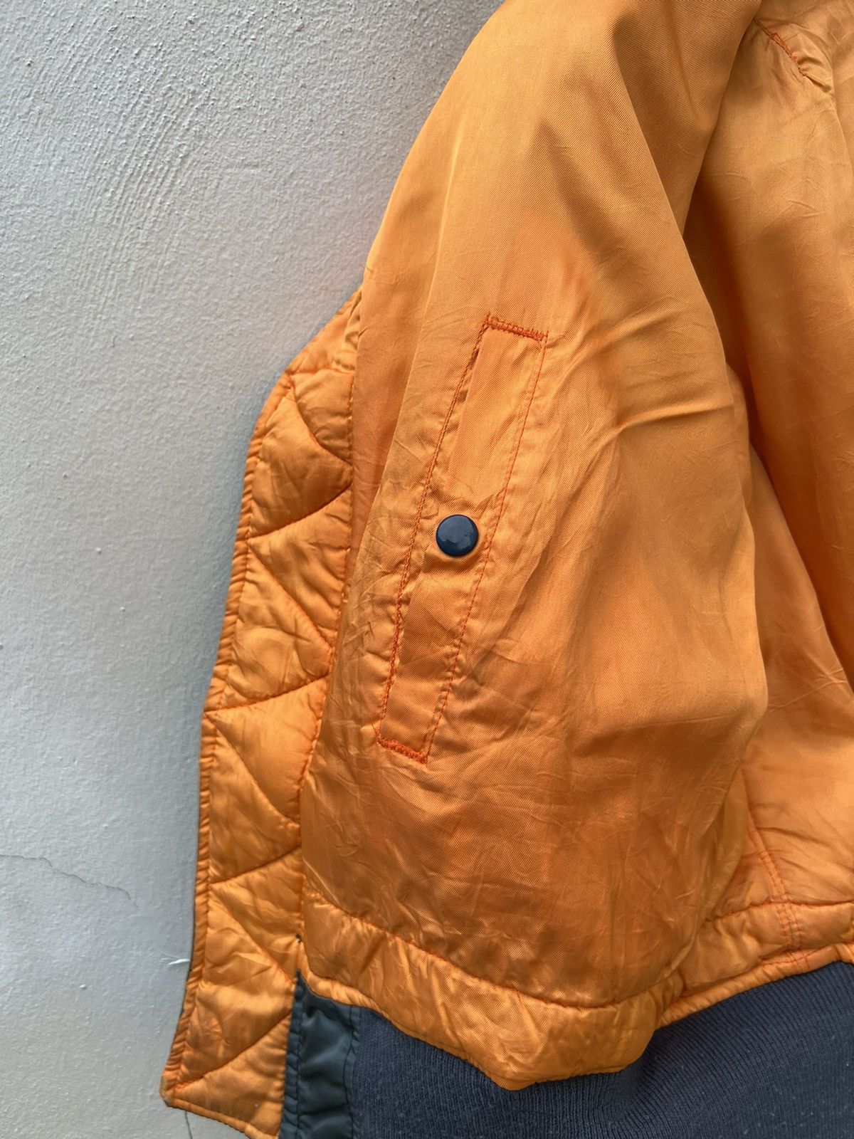 Avirex Vintage 80s Avirex Sun Fade USAF MA-1 Bomber Jacket Size US M / EU 48-50 / 2 - 15 Thumbnail