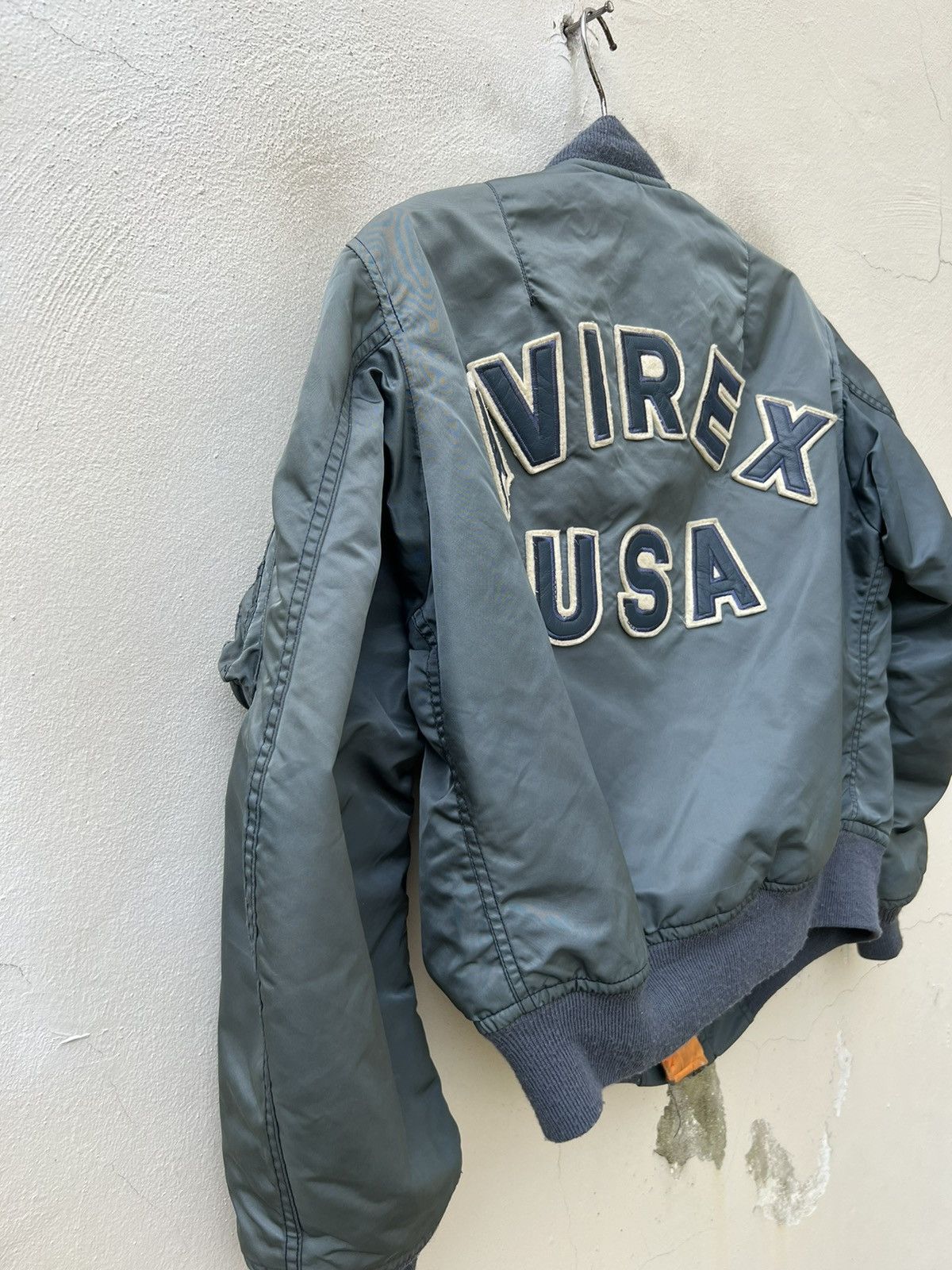 Avirex Vintage 80s Avirex Sun Fade USAF MA-1 Bomber Jacket Size US M / EU 48-50 / 2 - 4 Thumbnail
