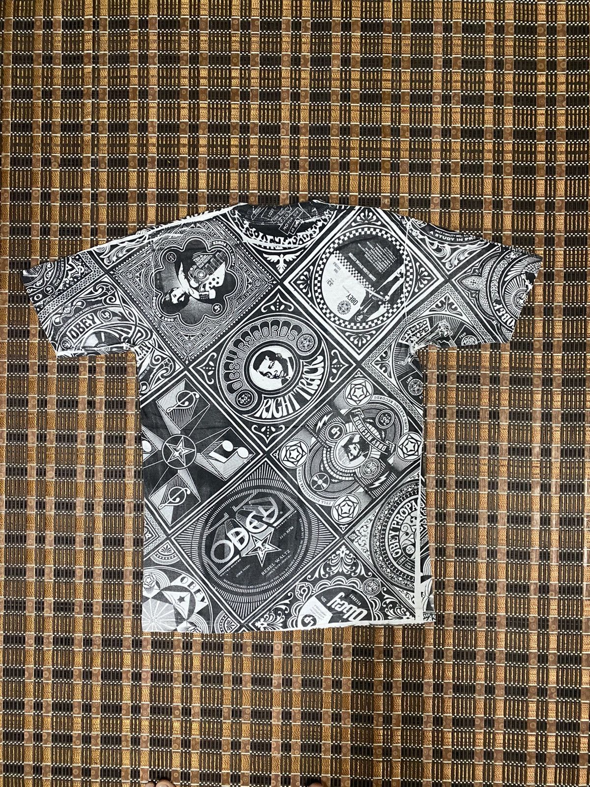 Obey Obey Record Fullprint Tee Size US M / EU 48-50 / 2 - 2 Thumbnail