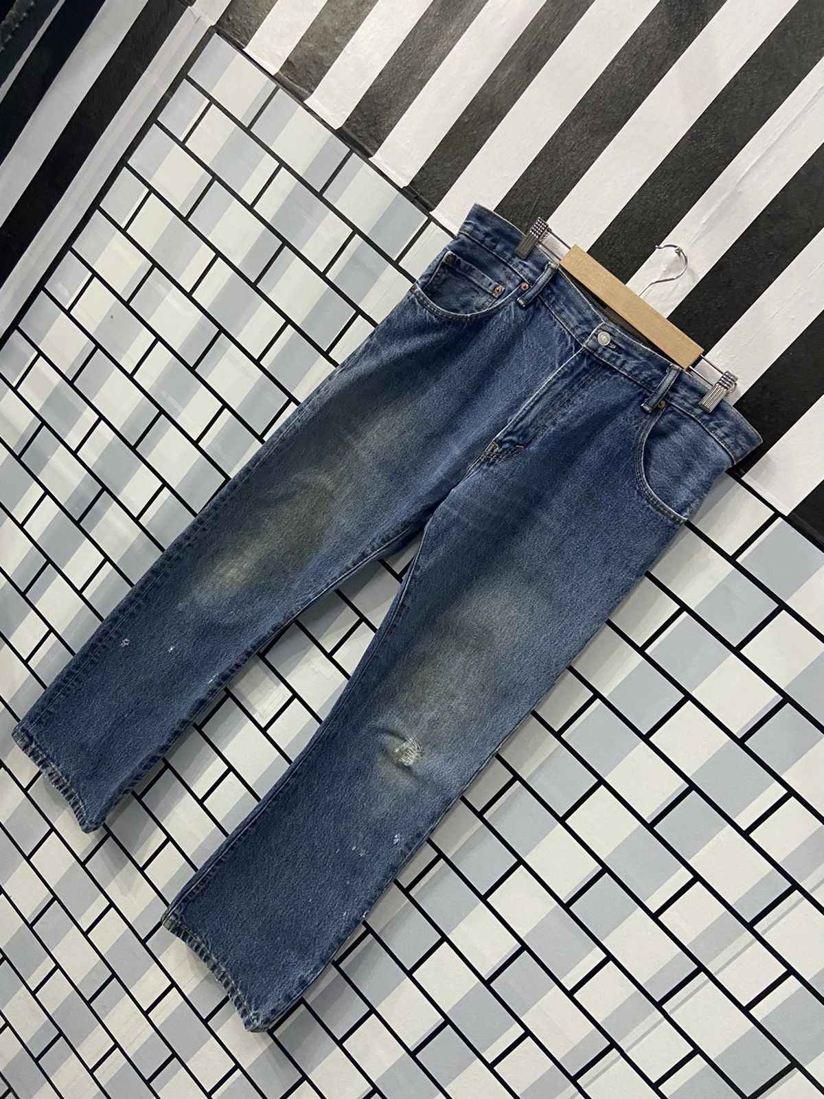 Levi's Vintage Levi's 517 Distressed Blue Wash Denim Pants Size US 34 / EU 50 - 3 Thumbnail