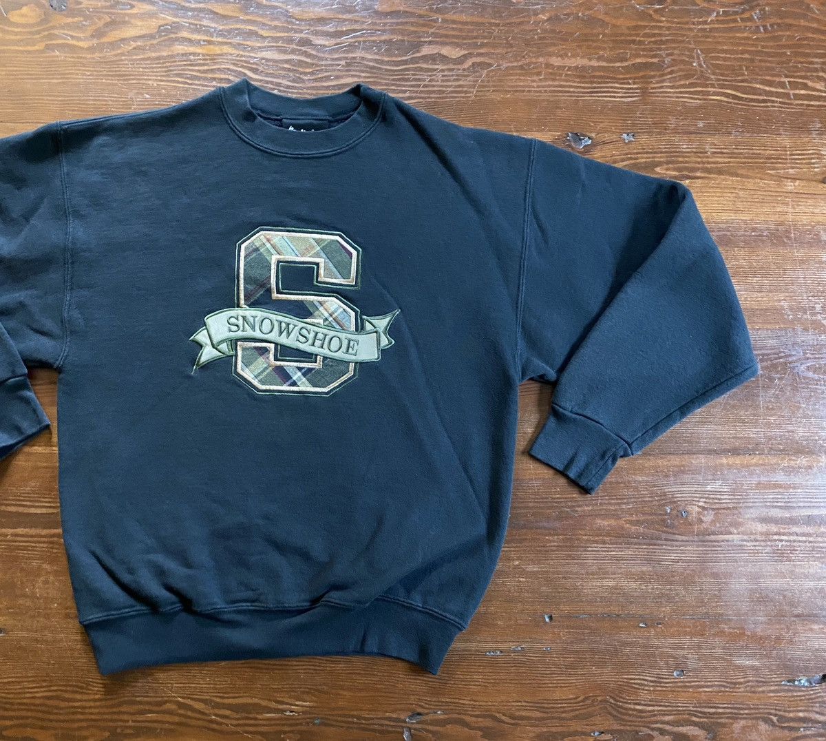 Vintage Vintage 90’s Snowshoe Mountain Black Crewneck Sweatshirt Size US M / EU 48-50 / 2 - 1 Thumbnail
