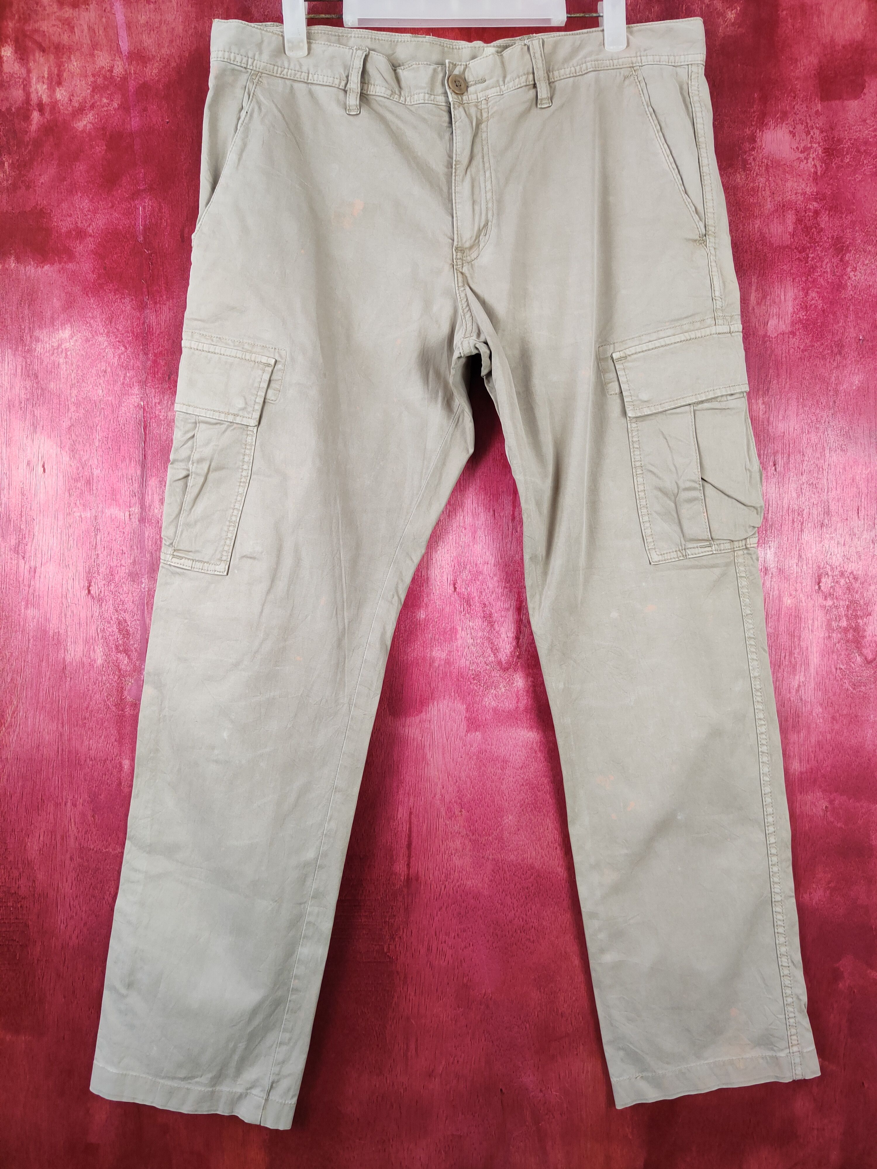 image of Uniqlo Brown Multi Pocket Tactical Cargo Pants S441, Men's (Size 36)