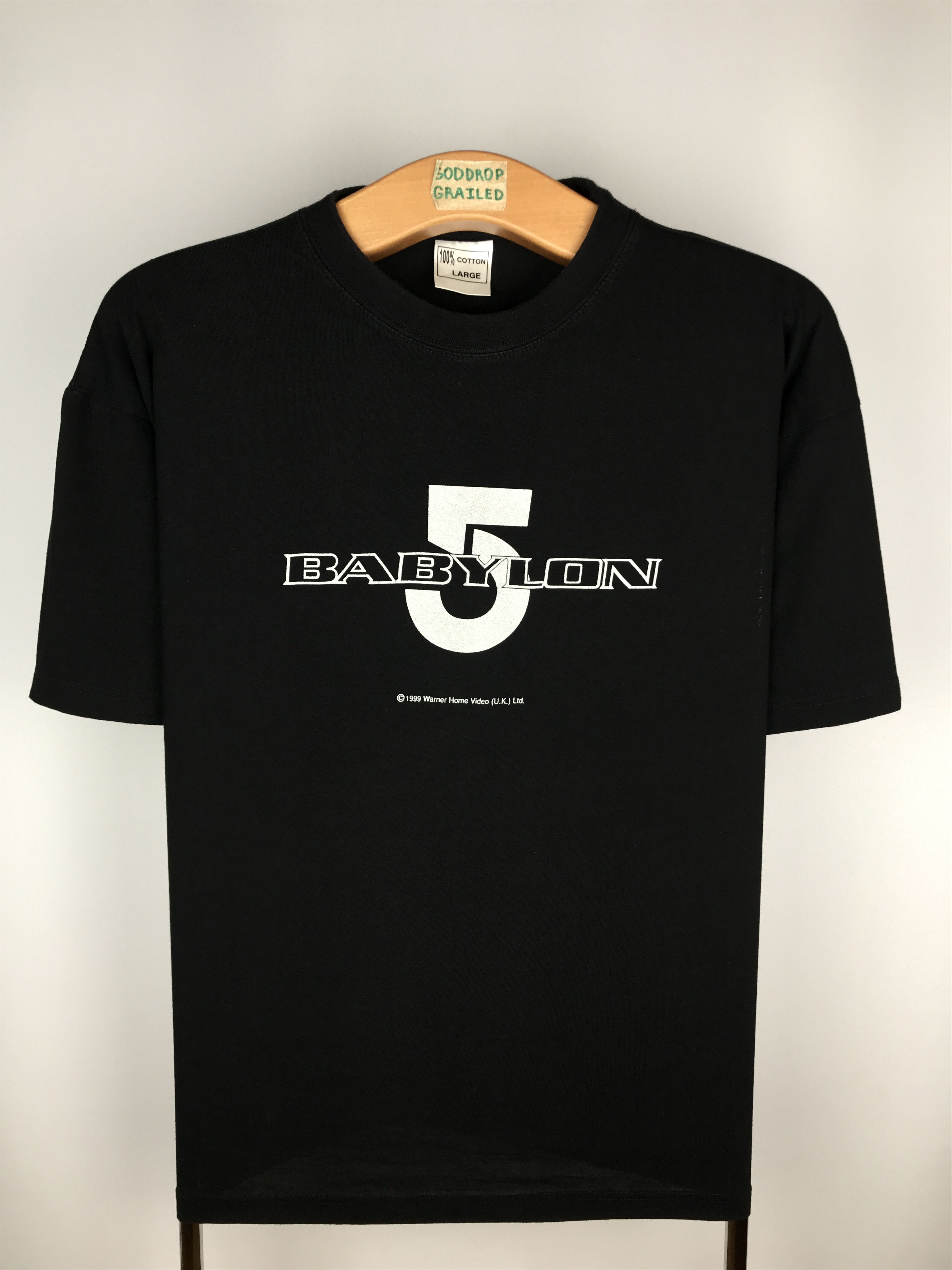 Fashion Victim × Vintage Vintage 90s Babylon 5 TV show Fashion