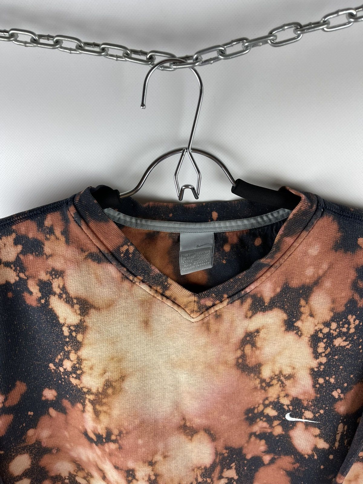 Nike Nike vintage y2k tie dye small embroidered swoosh sweatshirt Size US L / EU 52-54 / 3 - 9 Thumbnail
