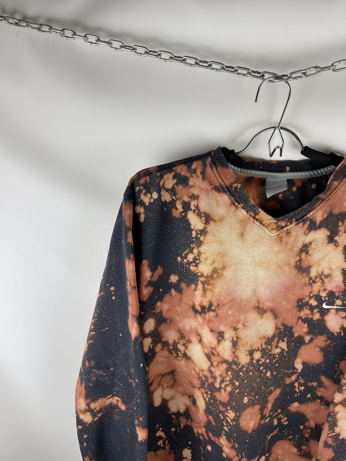 Nike Nike vintage y2k tie dye small embroidered swoosh sweatshirt Size US L / EU 52-54 / 3 - 4 Thumbnail