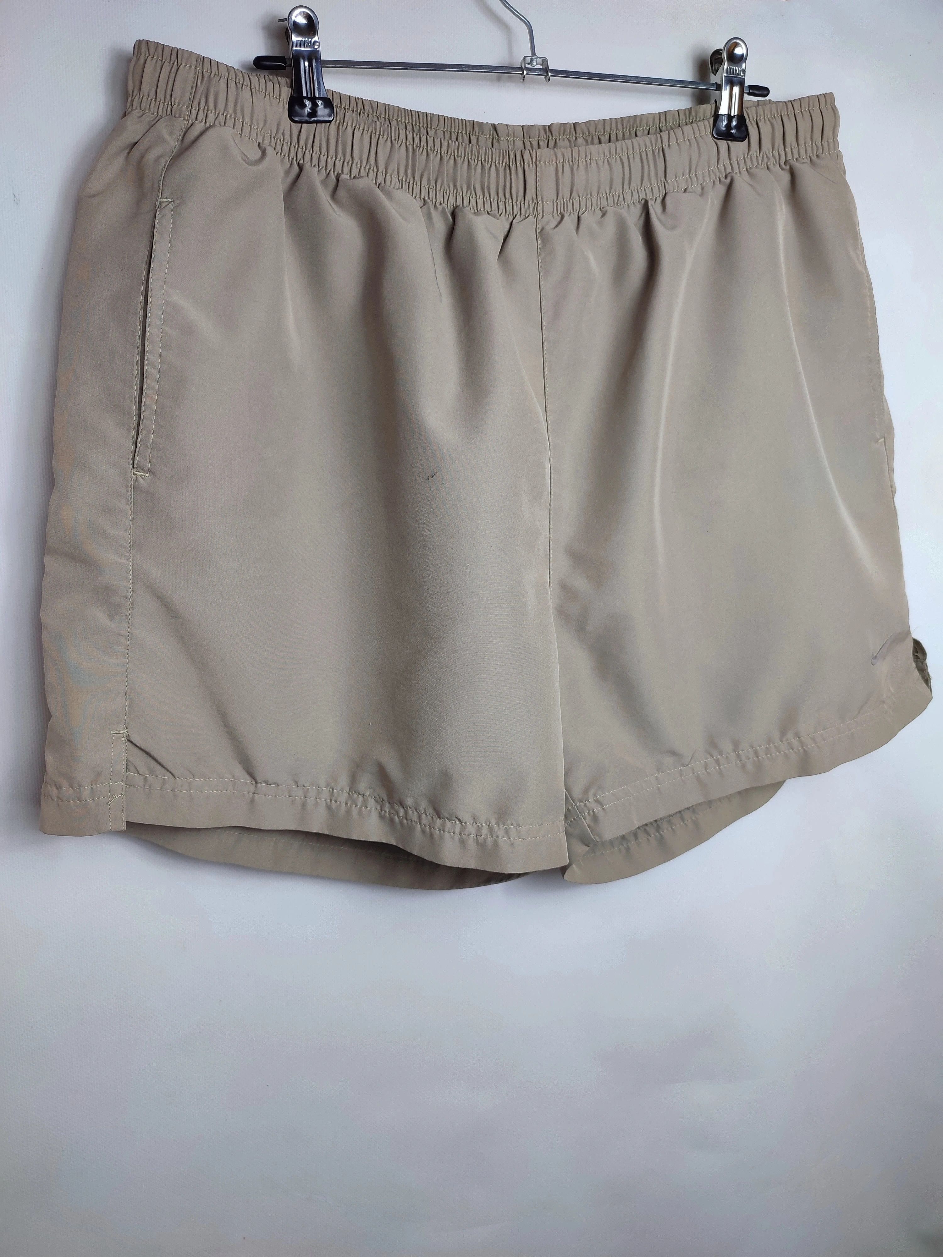 Nike Nike vintage shorts Size US 34 / EU 50 - 2 Thumbnail