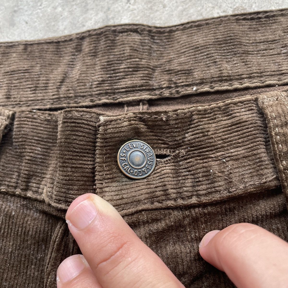 Levi's W34🔥 Vintage Levi’s 533 Faded Brown Corduroi Pants Size US 34 / EU 50 - 7 Thumbnail