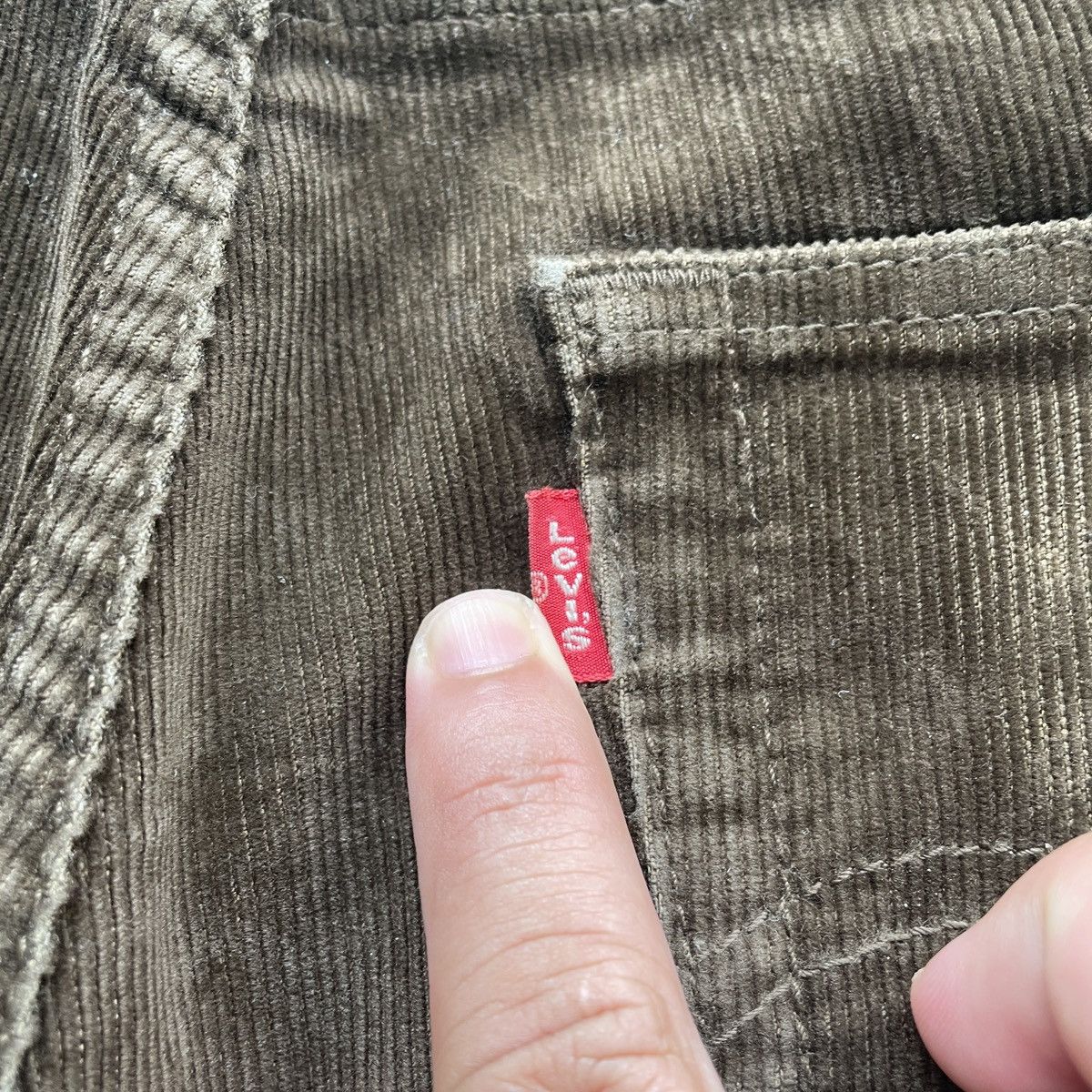 Levi's W34🔥 Vintage Levi’s 533 Faded Brown Corduroi Pants Size US 34 / EU 50 - 11 Thumbnail