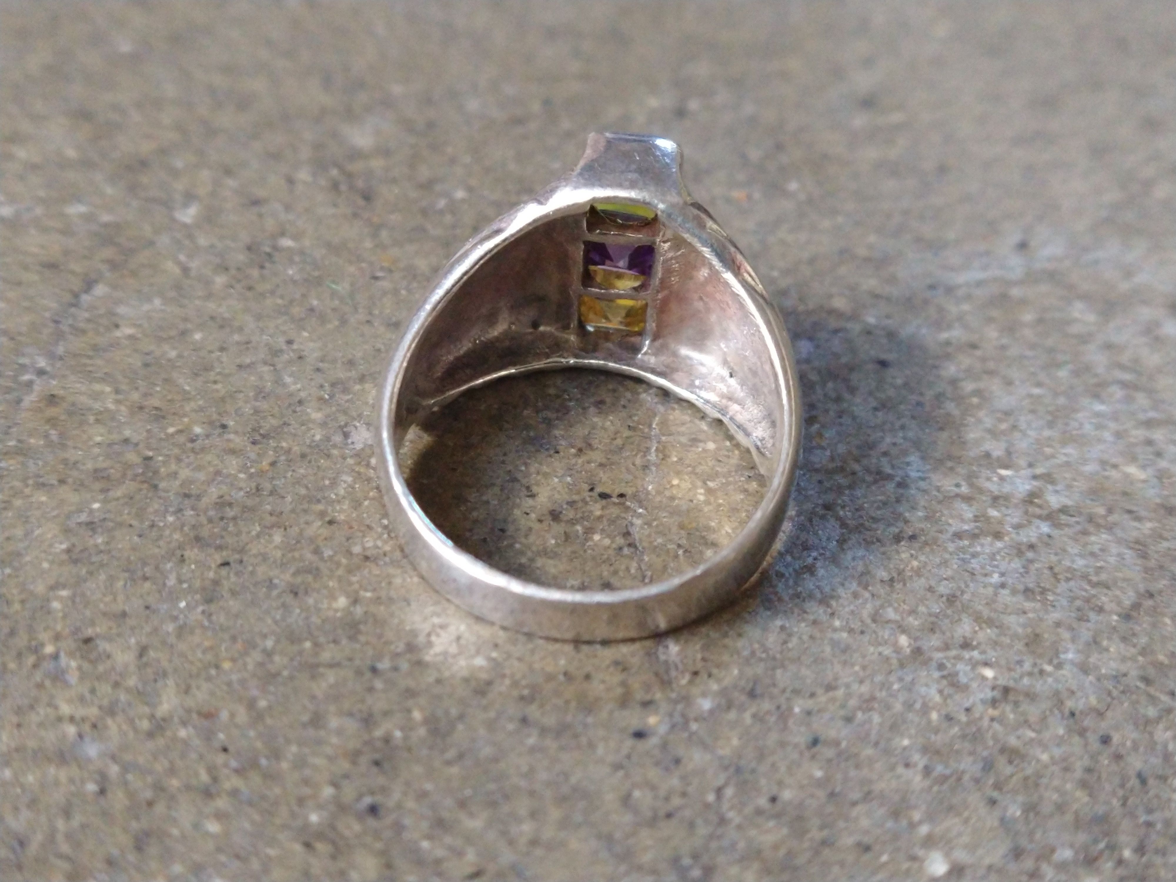 Other Sterling Silver Ring 8.25 Peridot Amethyst Modern Abstract Size ONE SIZE - 8 Thumbnail