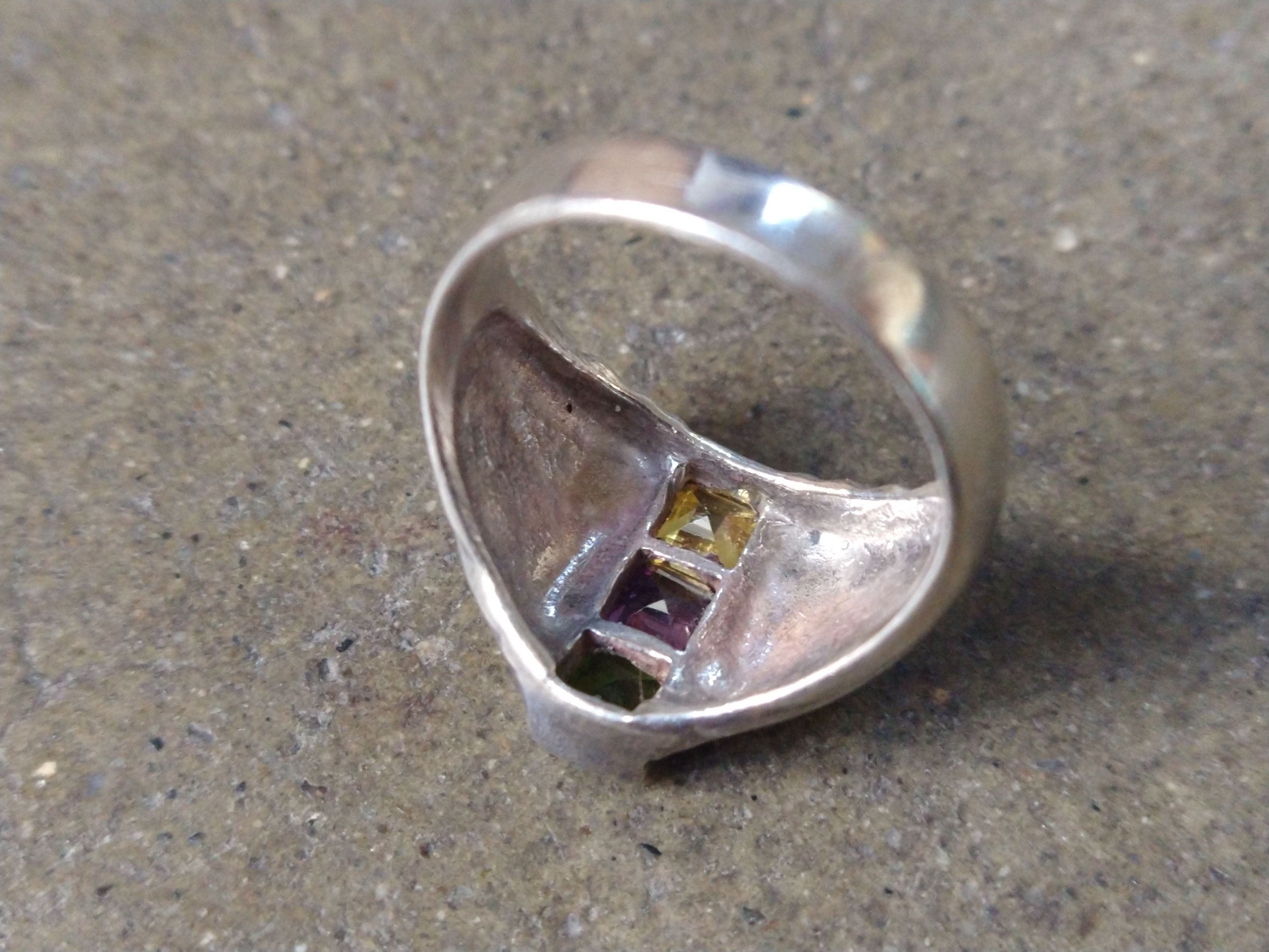 Other Sterling Silver Ring 8.25 Peridot Amethyst Modern Abstract Size ONE SIZE - 9 Thumbnail
