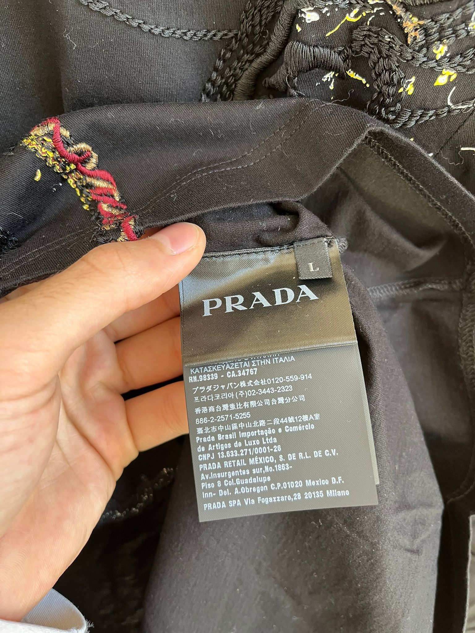 Prada Rooster Embroidered Tee in Black Size US L / EU 52-54 / 3 - 15 Thumbnail