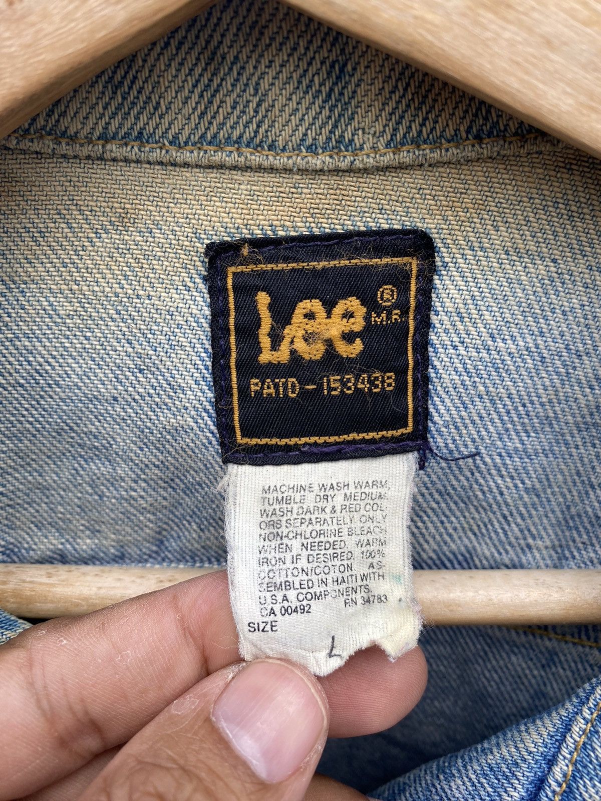 Lee Distressed vintage Lee Rider denim jacket Size US L / EU 52-54 / 3 - 8 Thumbnail
