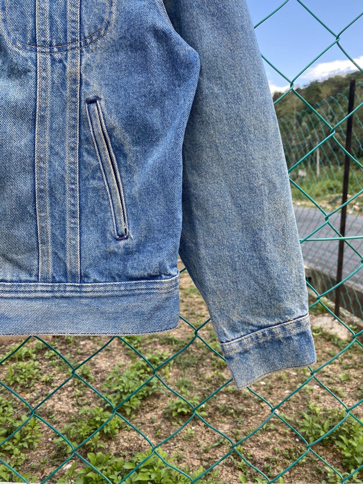 Lee Distressed vintage Lee Rider denim jacket Size US L / EU 52-54 / 3 - 5 Thumbnail