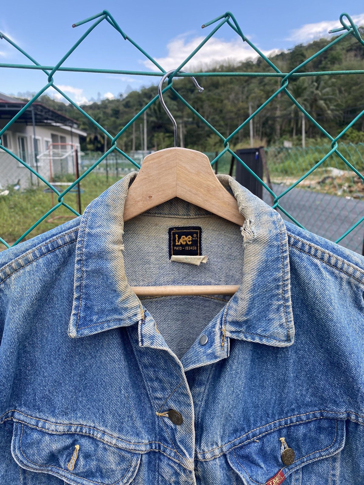 Lee Distressed vintage Lee Rider denim jacket Size US L / EU 52-54 / 3 - 3 Thumbnail