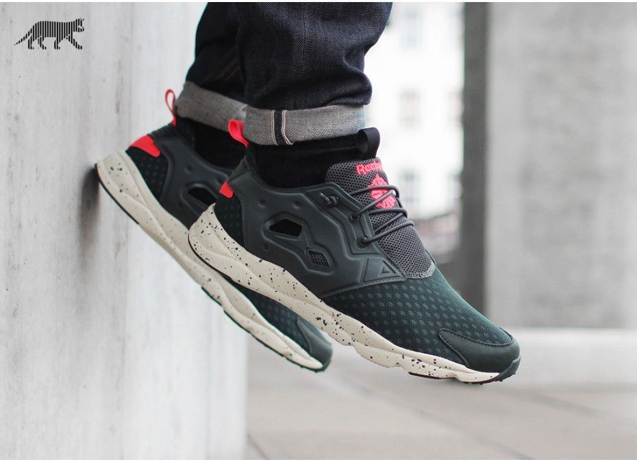 Reebok reebok furylite Size US 10 / EU 43 - 2 Thumbnail