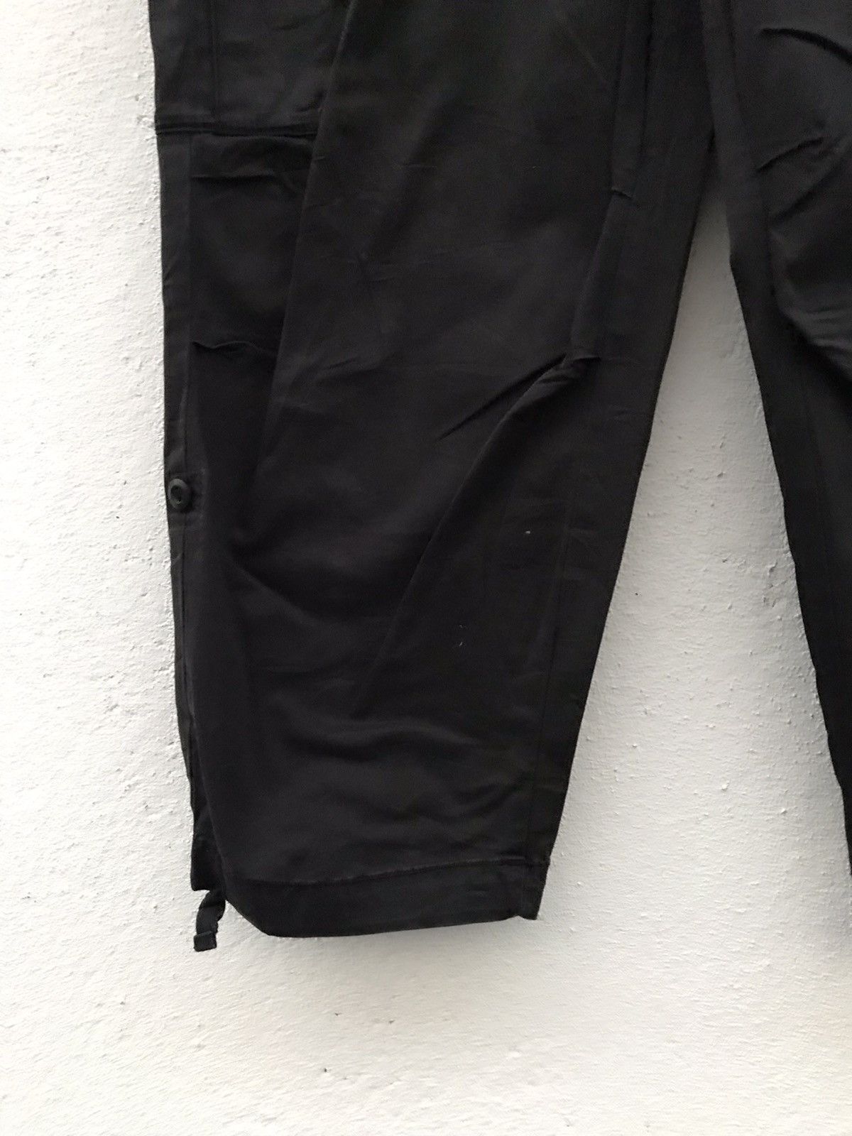 Designer × yoshie inaba L’ Equipe Yoshie Inaba Cargo Pant Cropped Style Drawstrings Size US 32 / EU 48 - 3 Thumbnail