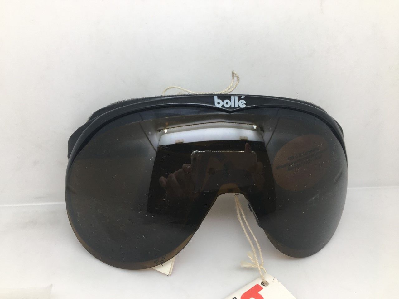 Vintage MOD OLD SCHOOL BOLLE FRANCE CHRONO SHIELD SUNGLASSES Size ONE SIZE - 4 Thumbnail