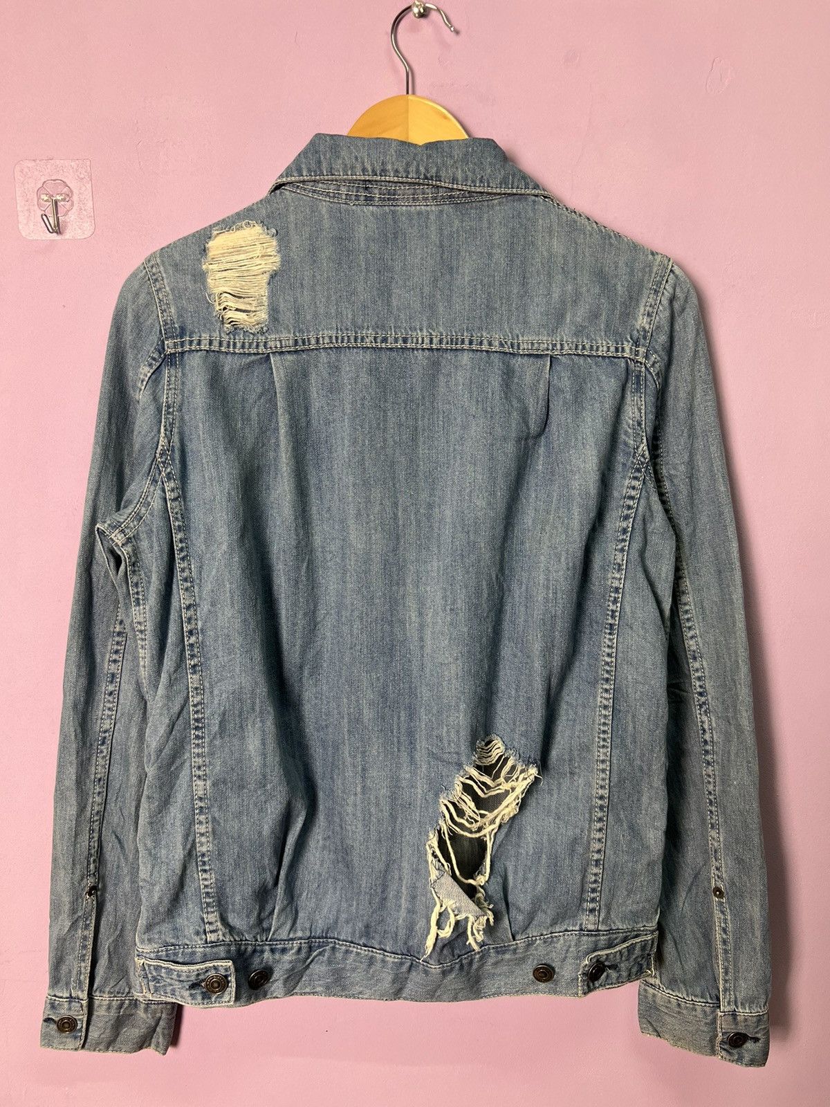 Japanese Brand 🔥Gorge Distressed Denim Shirts Size M / US 6-8 / IT 42-44 - 3 Thumbnail