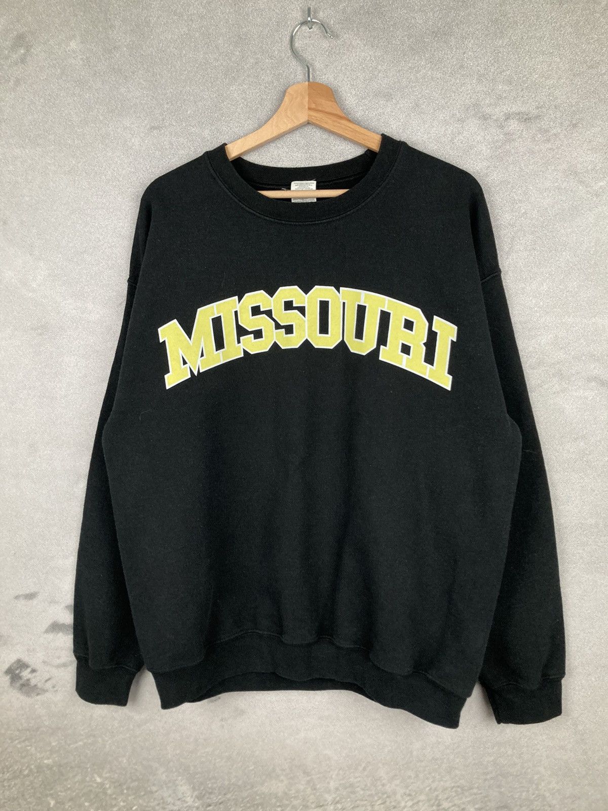 Vintage Vintage College Spell Out Missouri Crewneck 90s Boxy Fit Size US L / EU 52-54 / 3 - 2 Thumbnail