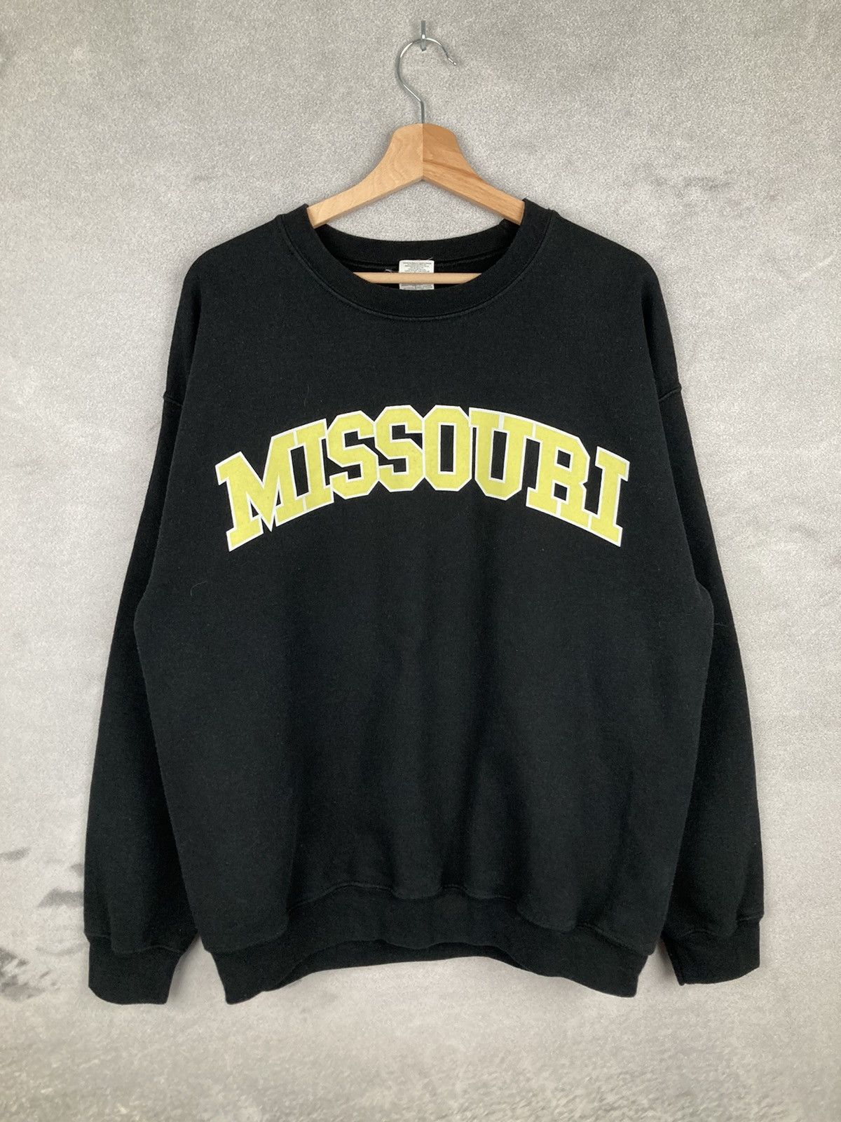Vintage Vintage College Spell Out Missouri Crewneck 90s Boxy Fit Size US L / EU 52-54 / 3 - 1 Thumbnail