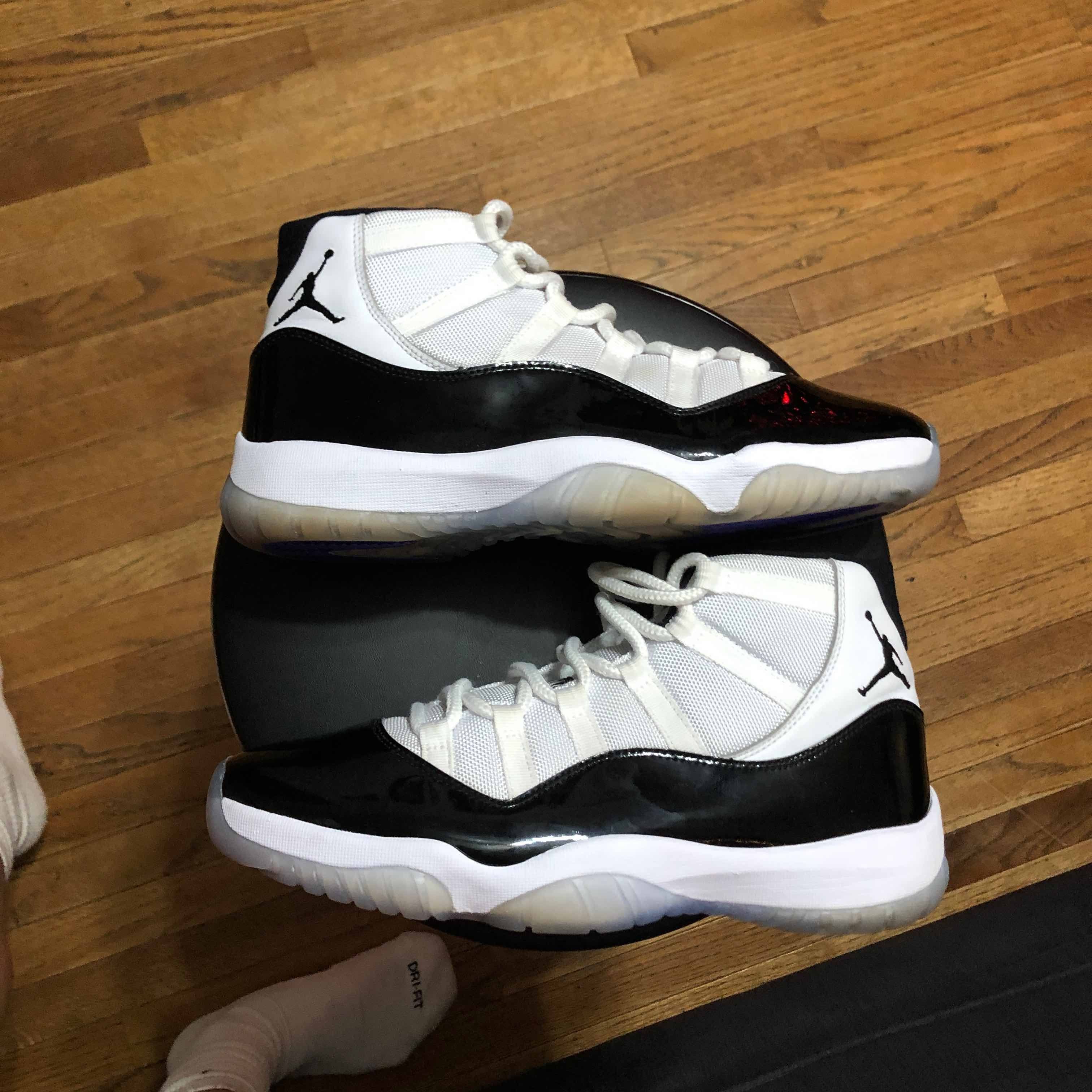 Air jordan 11 hot sale concord 2018 box