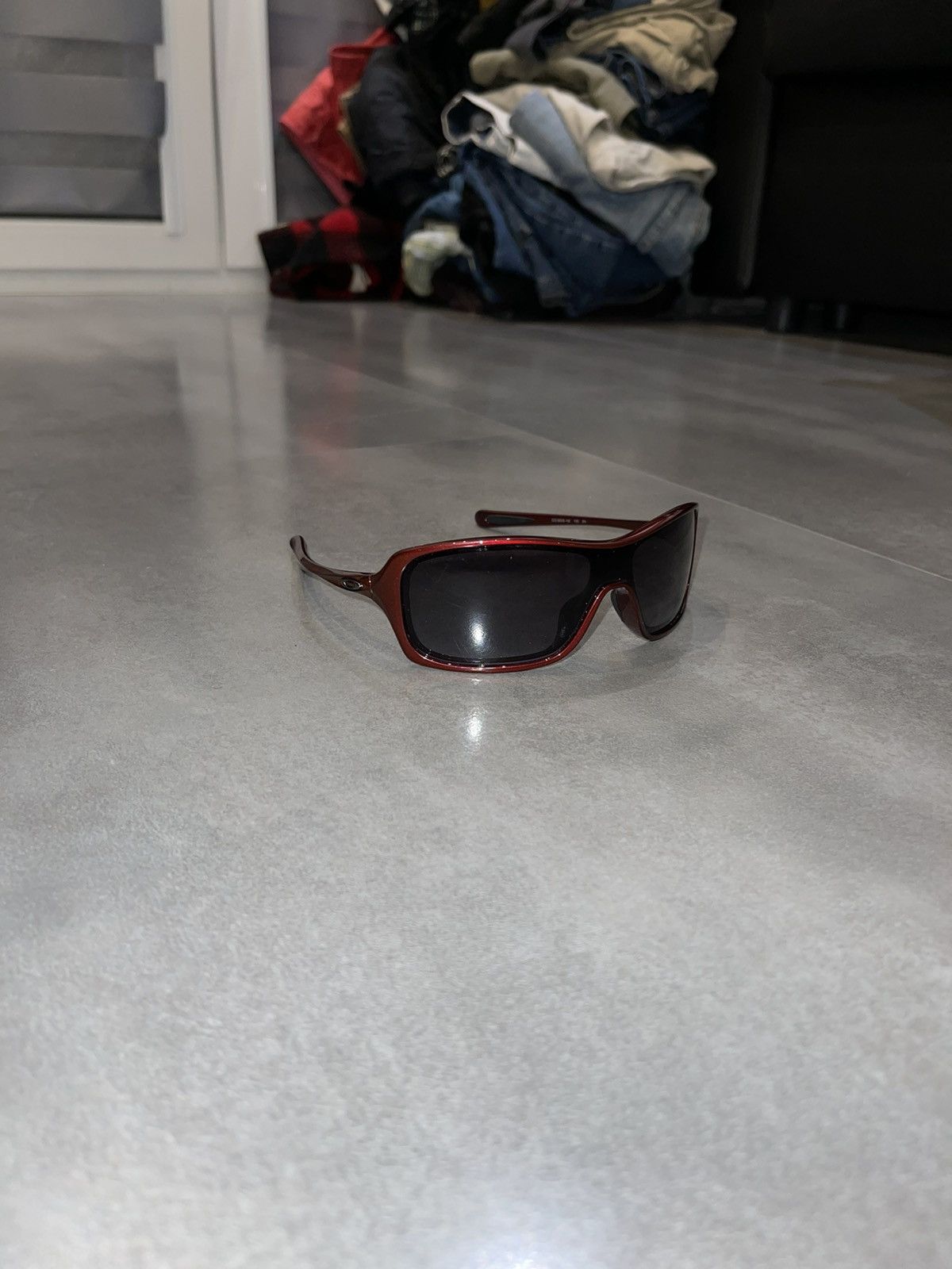Oakley Oakley OO9202-02 "Break UP" Dark Red Shield Sunglasses Size ONE SIZE - 3 Thumbnail