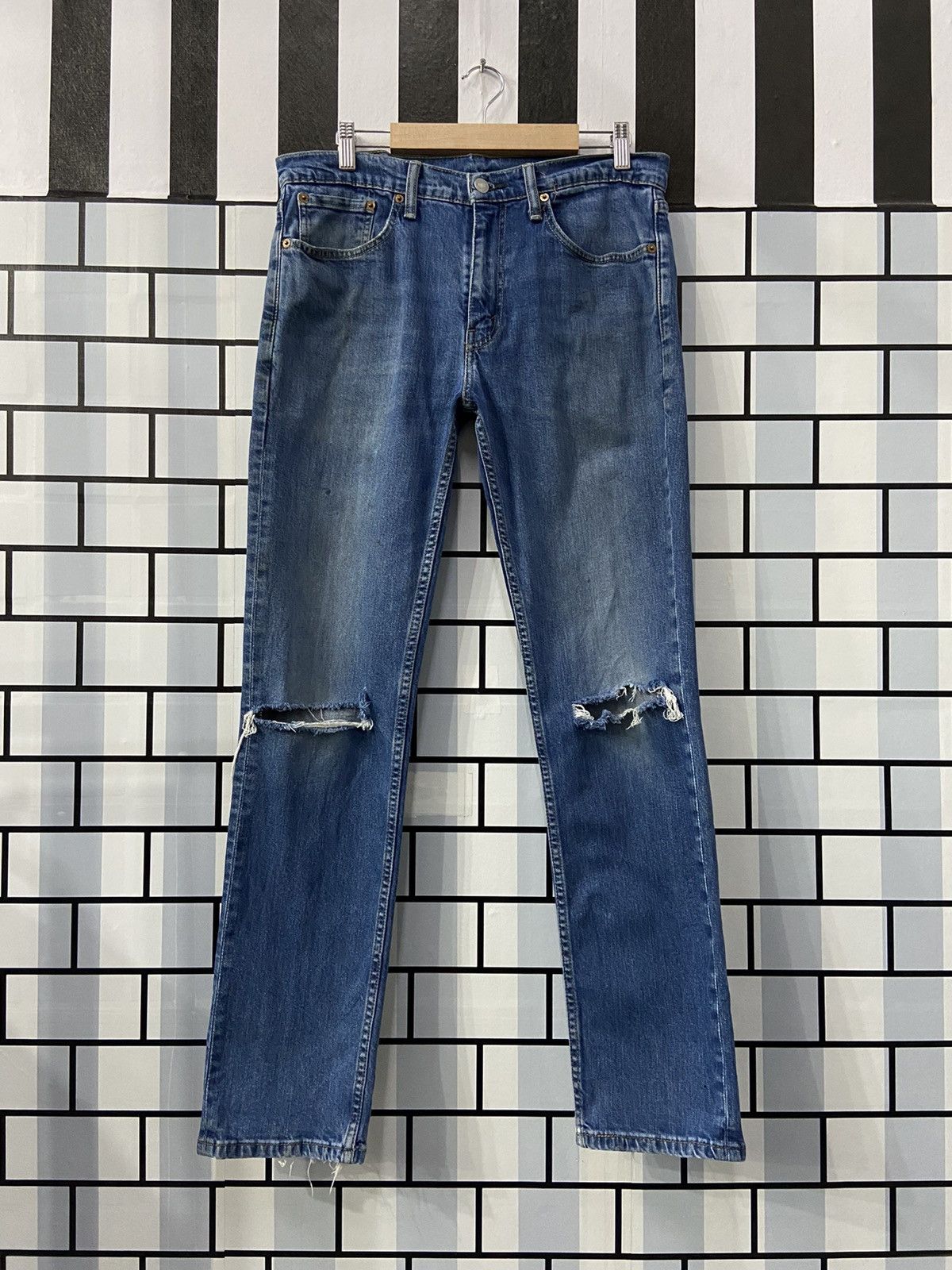 Vintage Levi’s 511 Distressed Blue Wash Denim Pants