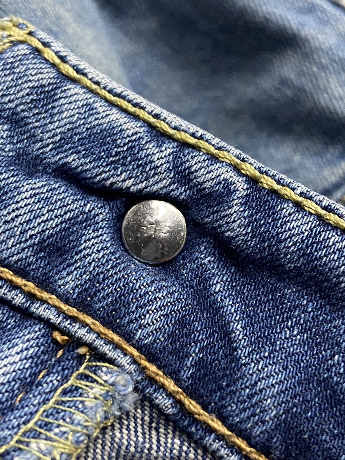 Levi's × Vintage Vintage Levi’s 511 Distressed Blue Wash Denim Pants Size US 33 - 23 Thumbnail