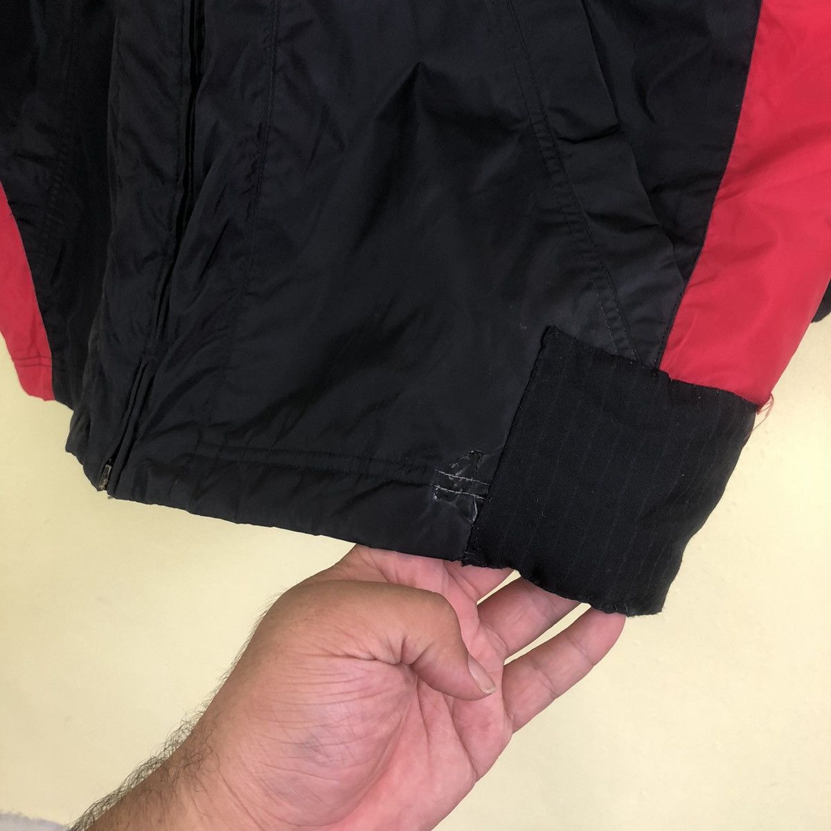 Nike Vintage 90' Nike Big Swoosh Jacket Size US L / EU 52-54 / 3 - 6 Thumbnail