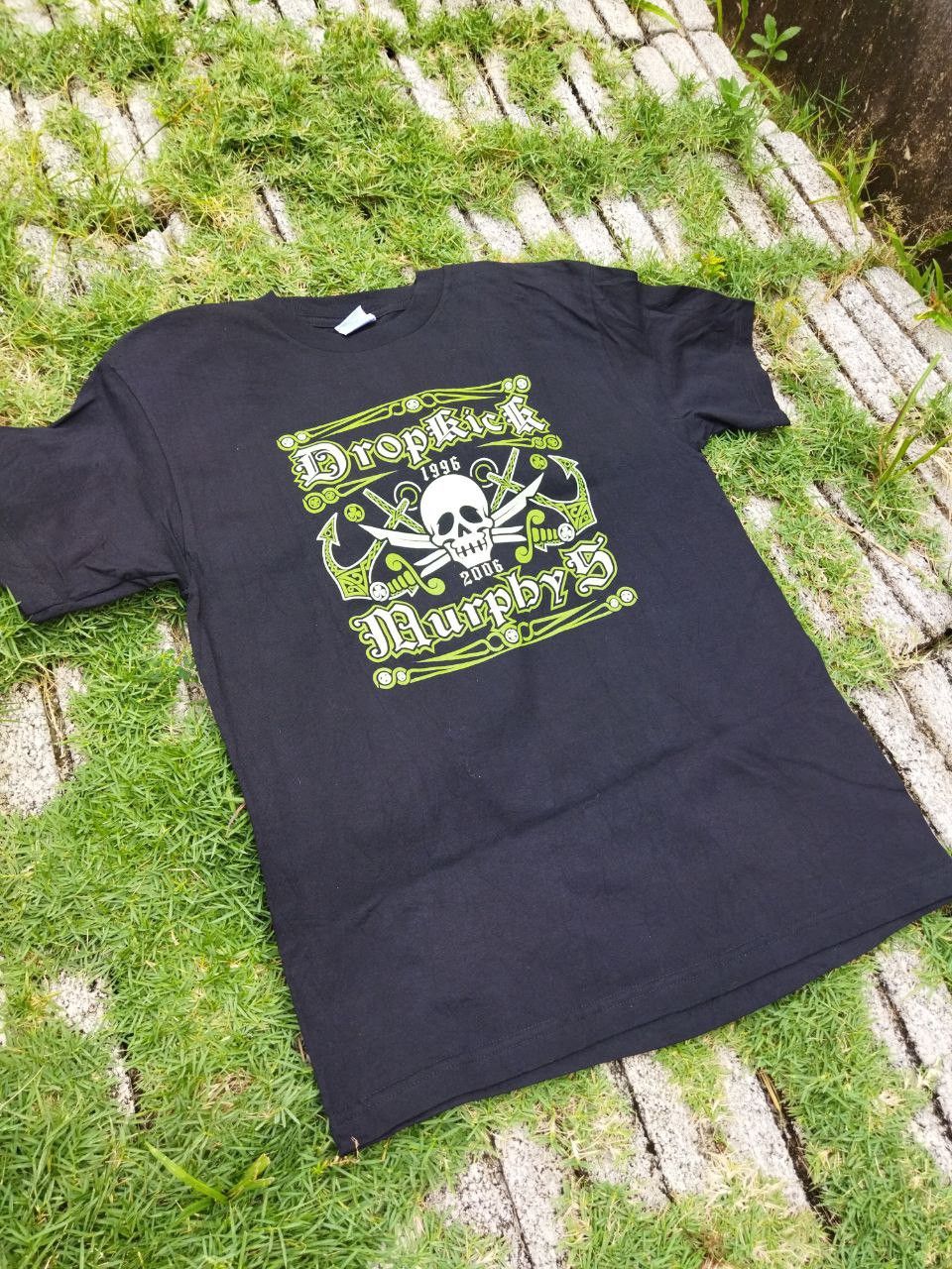 Band Tees Vintage Dropkick Murphy Tees - Size M Size US M / EU 48-50 / 2 - 3 Thumbnail