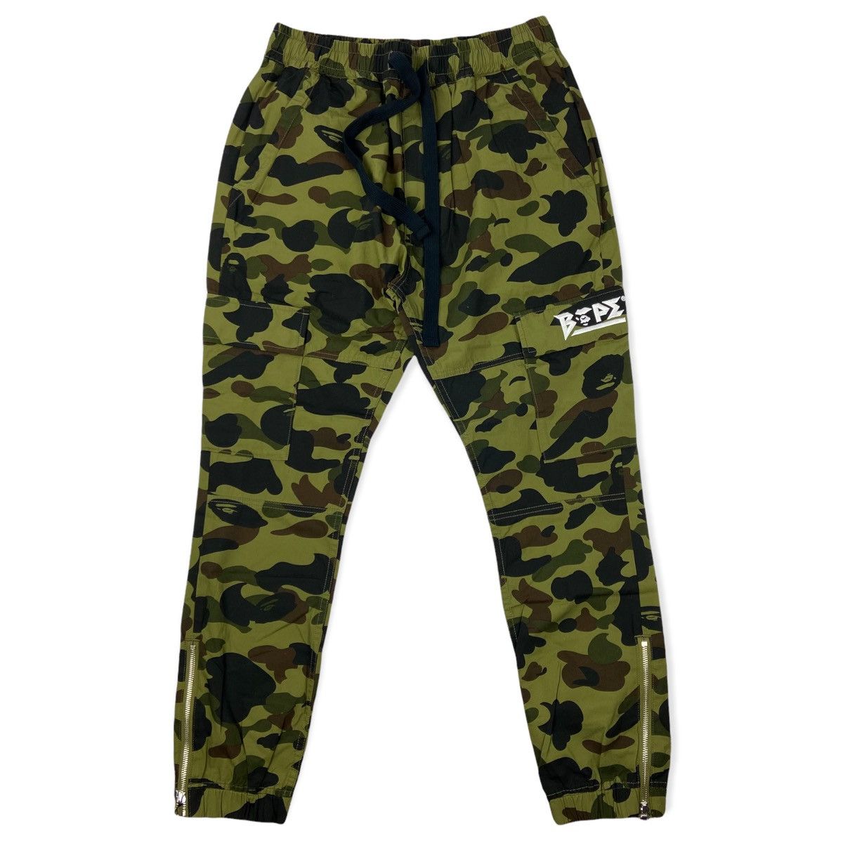 Image of New - Bape Angry Ape 1St Camo Cargo Pants - Size M, Men's