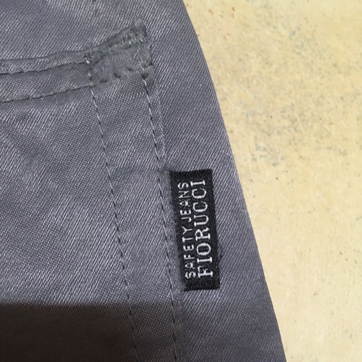 Fiorucci Vtg Fiorucci Safety Jeans Italy Made in Japan Size US 30 / EU 46 - 4 Thumbnail