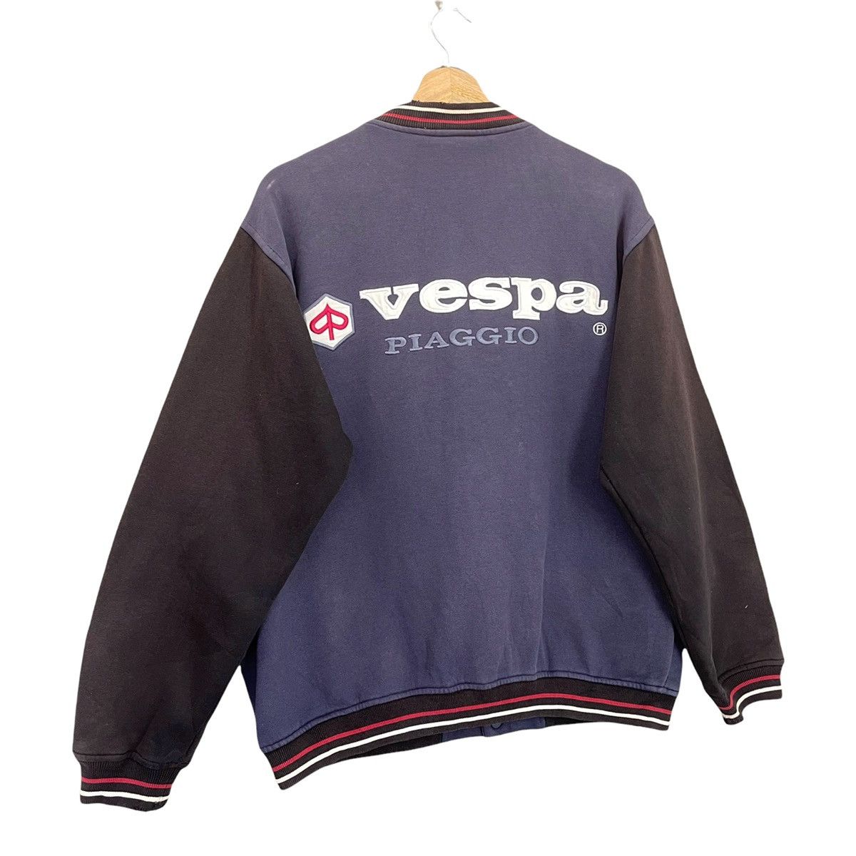 Japanese Brand × Vintage Vintage 90s Piaggo Vespa Big Logo Embroidered Varsity Size M Size US M / EU 48-50 / 2 - 2 Thumbnail