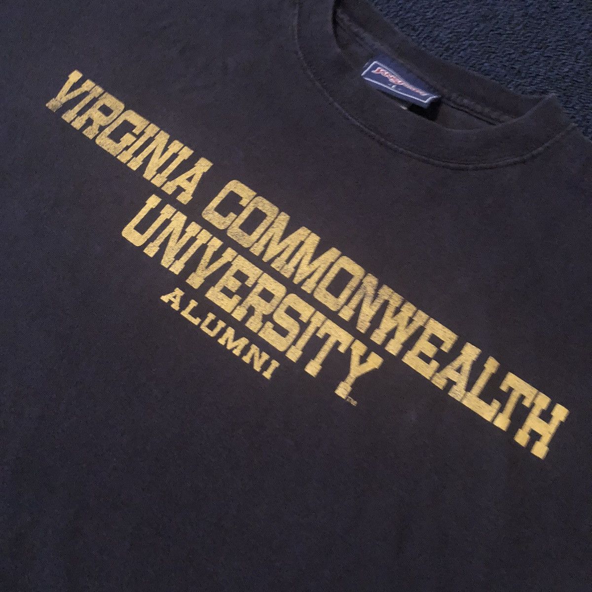 Vintage Vintage VCU Virginia Commonwealth University Alumni Logo Tee Size US L / EU 52-54 / 3 - 6 Thumbnail