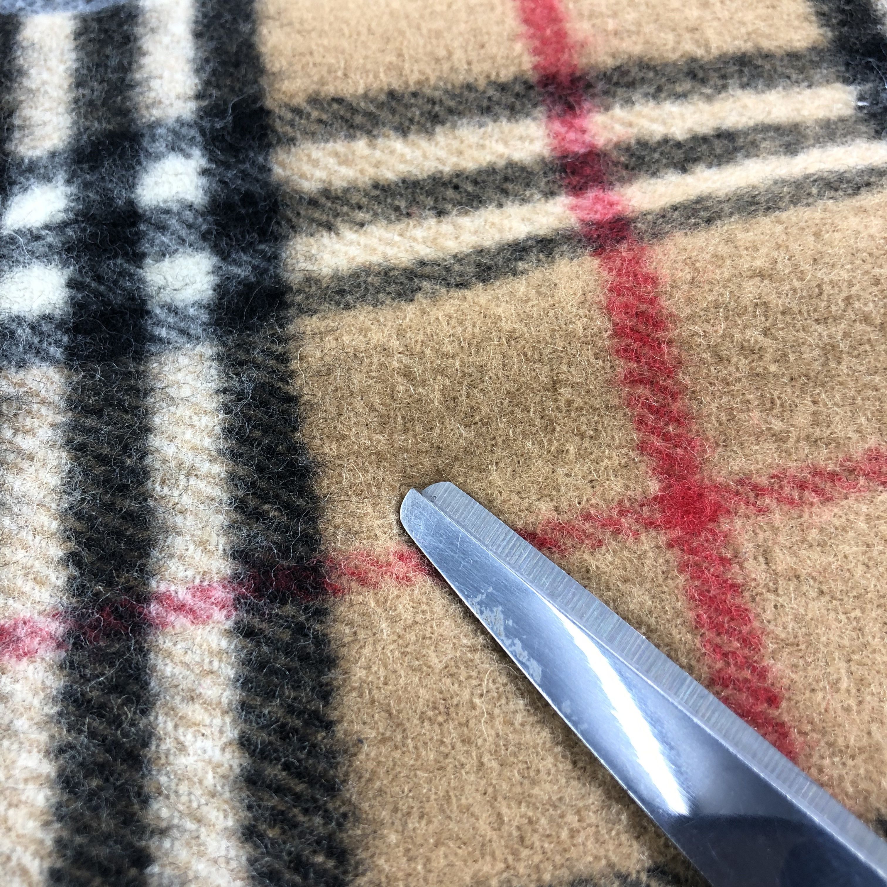 Burberry Burberrys Nova Check Tan Wool Scarf Muffler V1096 Size ONE SIZE - 14 Thumbnail