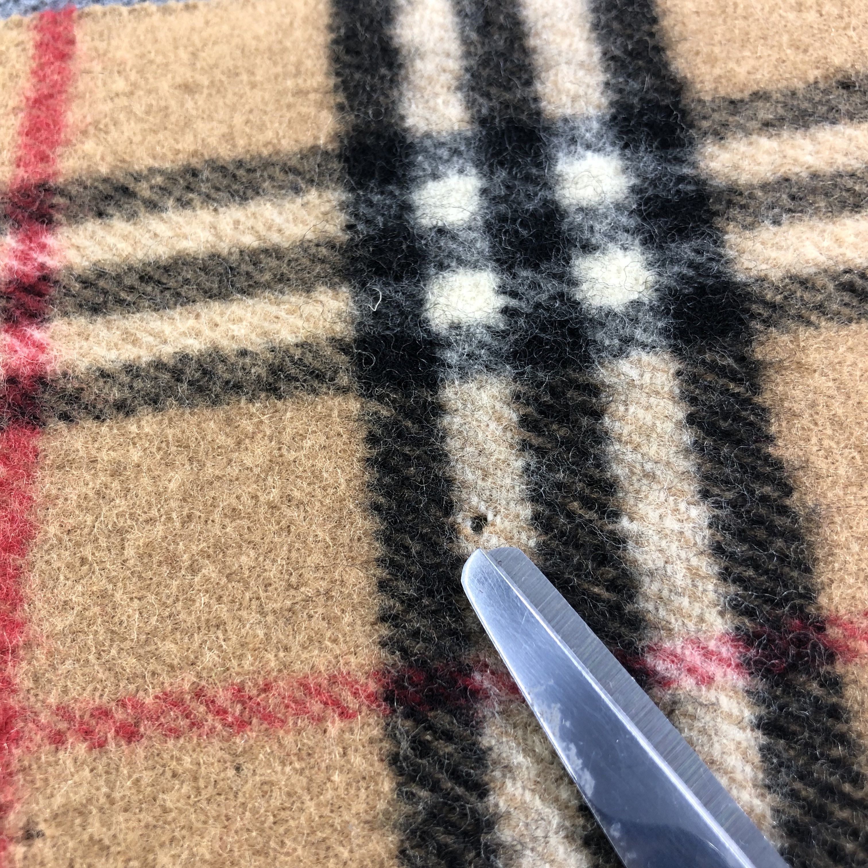 Burberry Burberrys Nova Check Tan Wool Scarf Muffler V1096 Size ONE SIZE - 17 Thumbnail