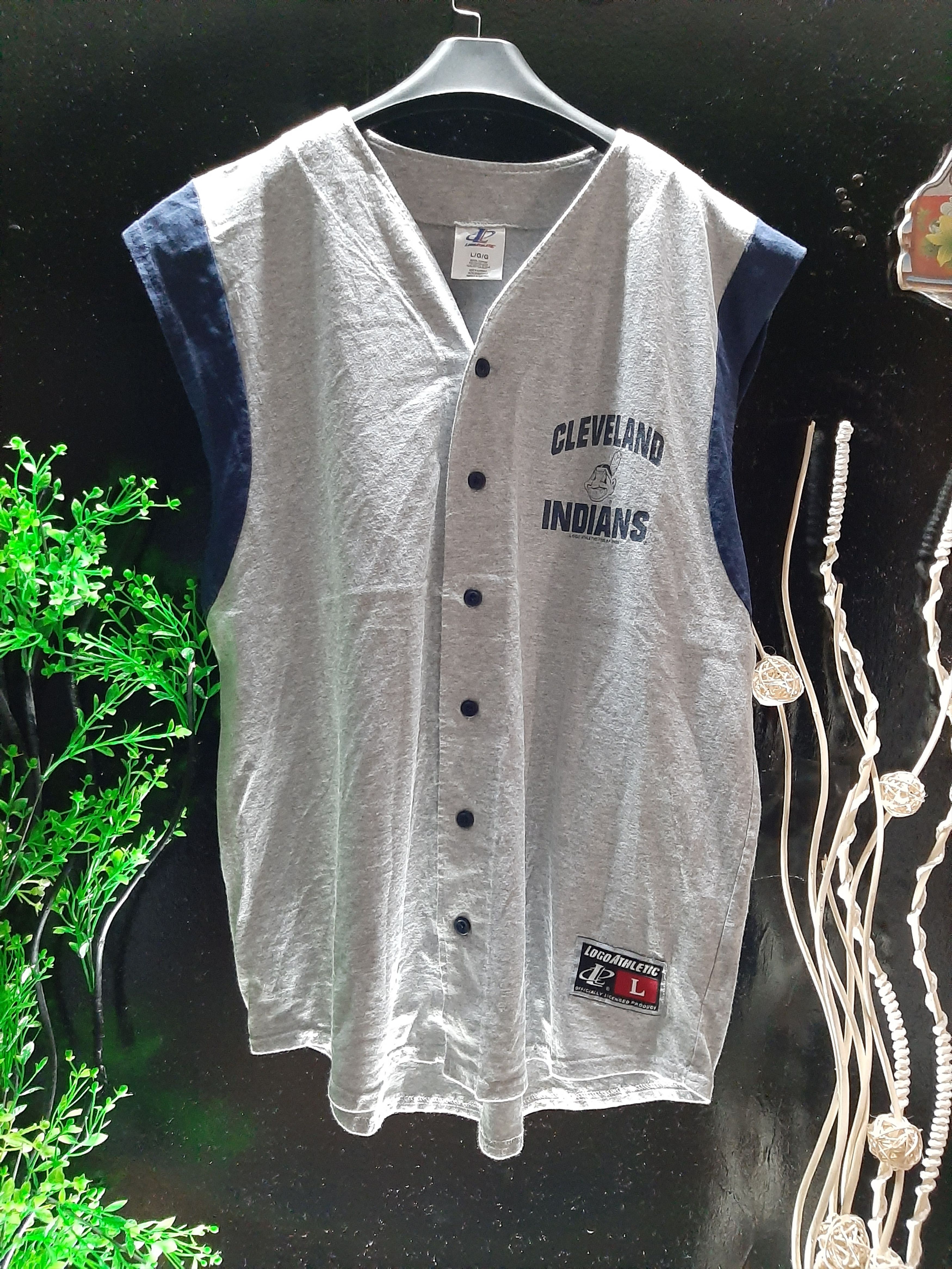 All Sport × MLB × Vintage VINTAGE CLEVELAND INDIANS SLEEVE LESS BUTTON UP TEE Size US L / EU 52-54 / 3 - 1 Thumbnail