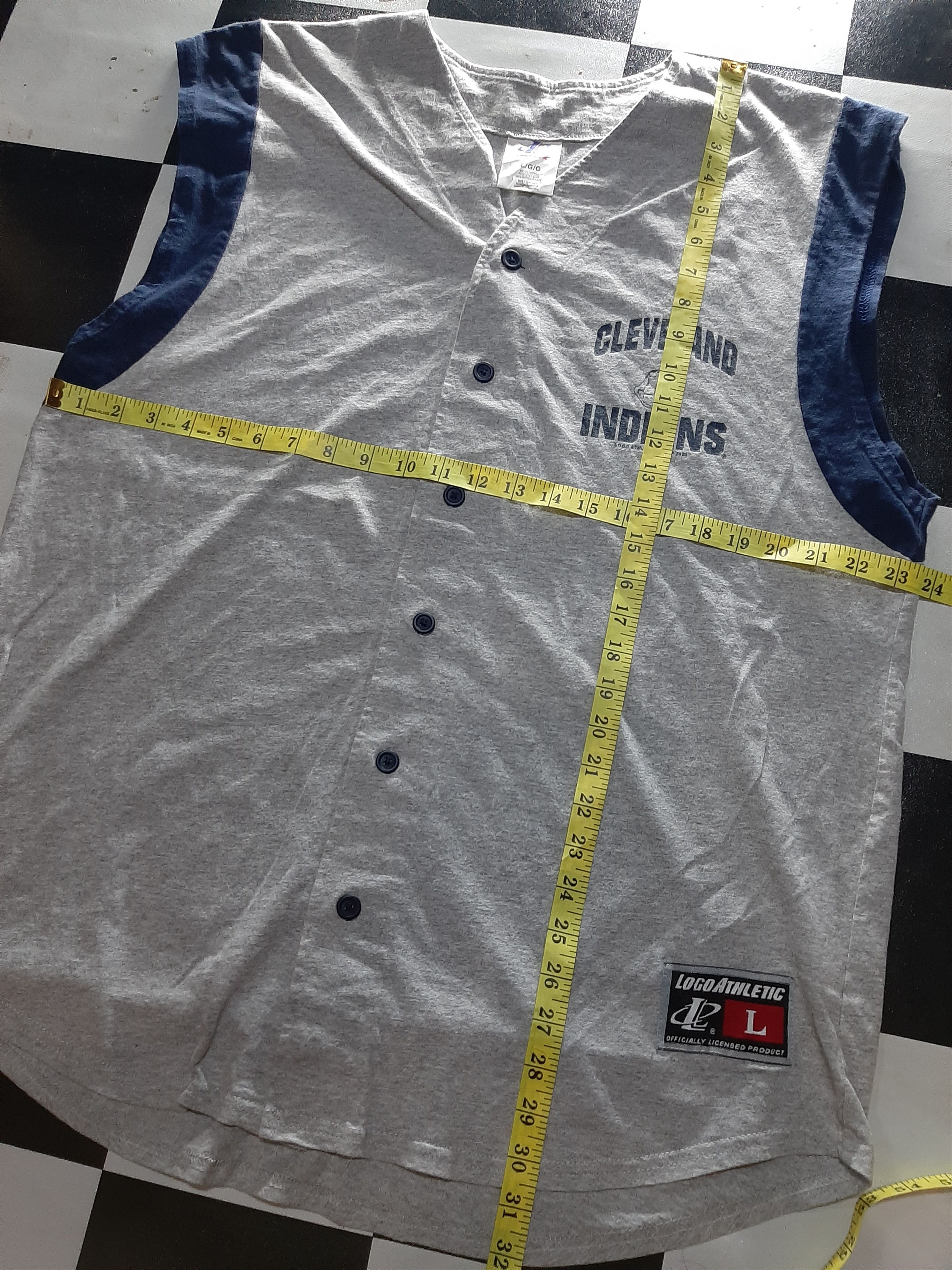 All Sport × MLB × Vintage VINTAGE CLEVELAND INDIANS SLEEVE LESS BUTTON UP TEE Size US L / EU 52-54 / 3 - 7 Thumbnail