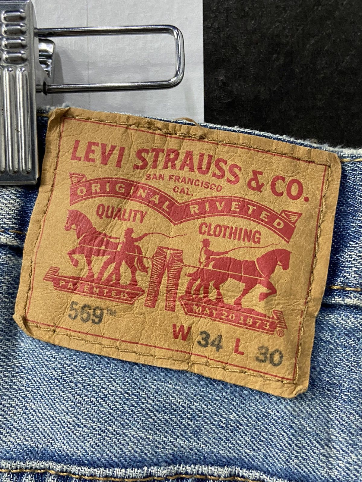 Levi's × Vintage Vintage Levi’s 569 Distressed Light Wash Denim Pants Size US 36 / EU 52 - 15 Thumbnail