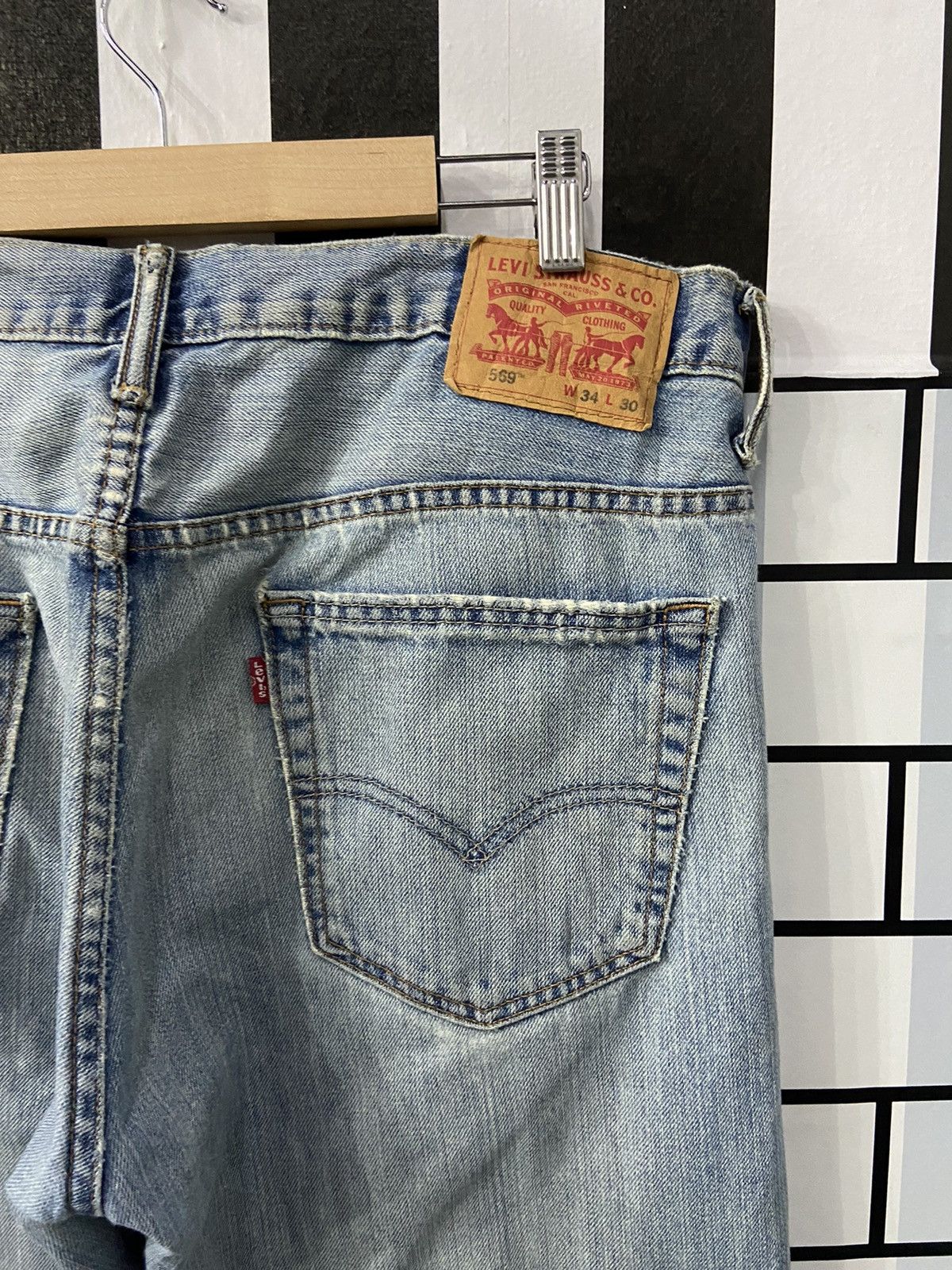 Levi's × Vintage Vintage Levi’s 569 Distressed Light Wash Denim Pants Size US 36 / EU 52 - 12 Thumbnail