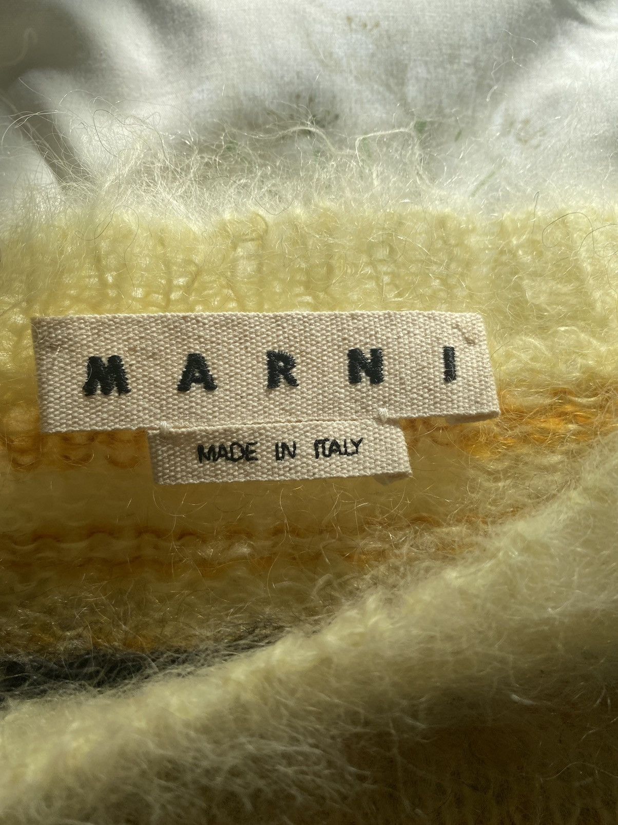 Marni FW19 Marni fuzzy wuzzy mohair bee 🐝 jumper grail rare 😍😍😍 Size US L / EU 52-54 / 3 - 22 Thumbnail