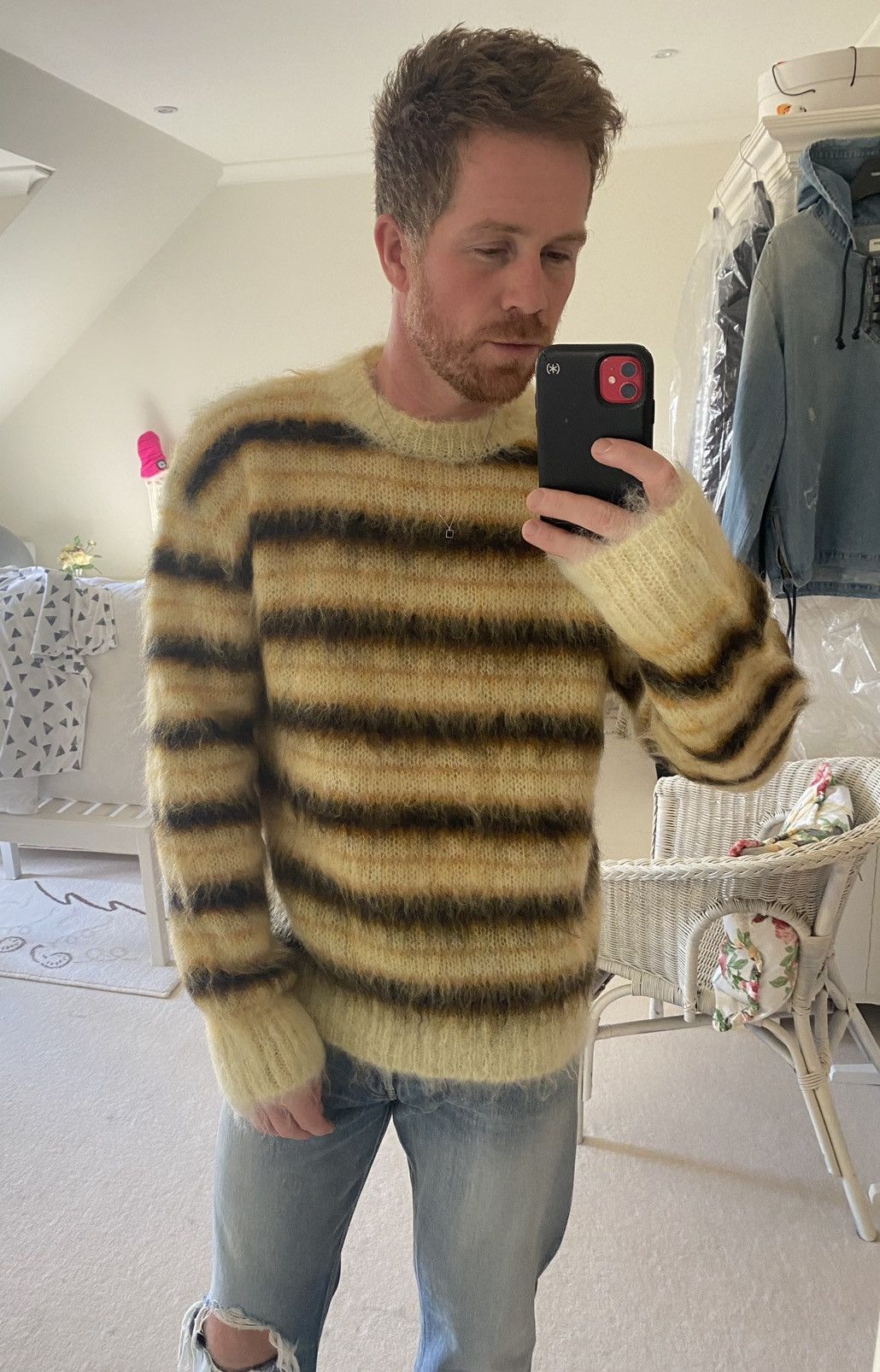 Marni FW19 Marni fuzzy wuzzy mohair bee 🐝 jumper grail rare 😍😍😍 Size US L / EU 52-54 / 3 - 7 Thumbnail