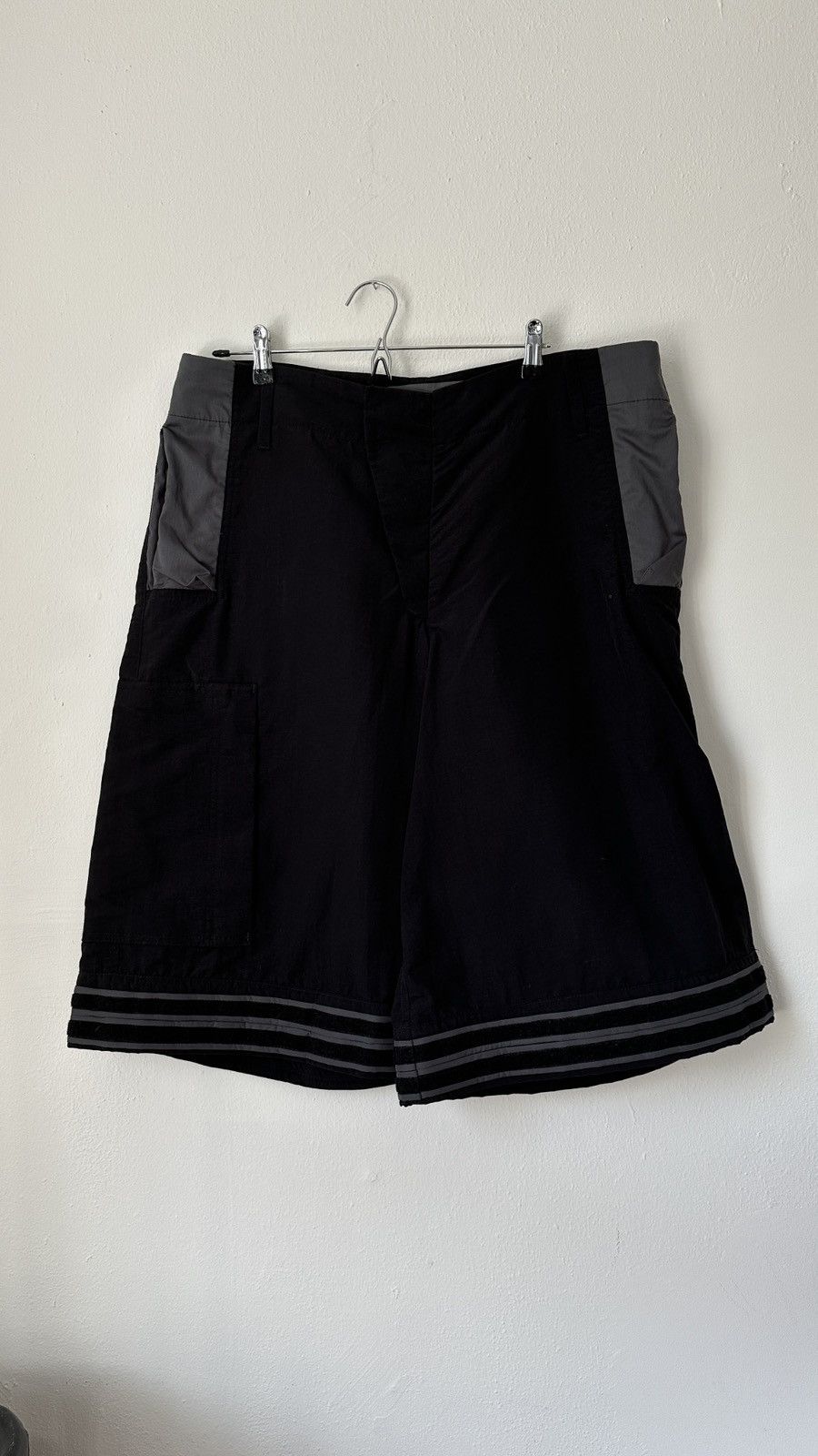 Bryan Jimenez × Kiko Kostadinov Bryan Jimenèz SSENSE Exclusive Shorts Size US 38 / EU 54 - 1 Thumbnail