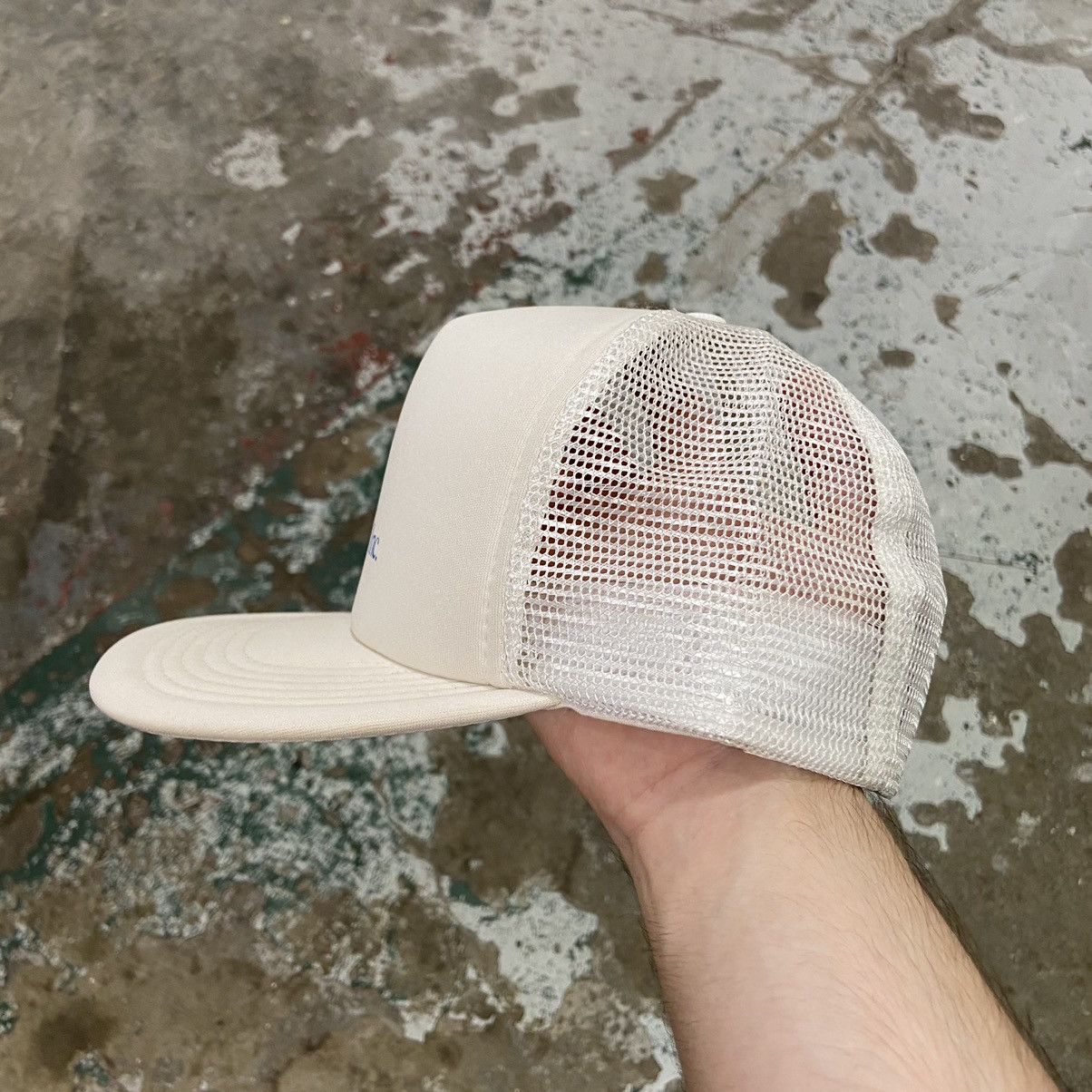 Vintage Vintage 1990s White Trucker Hat Size ONE SIZE - 5 Thumbnail