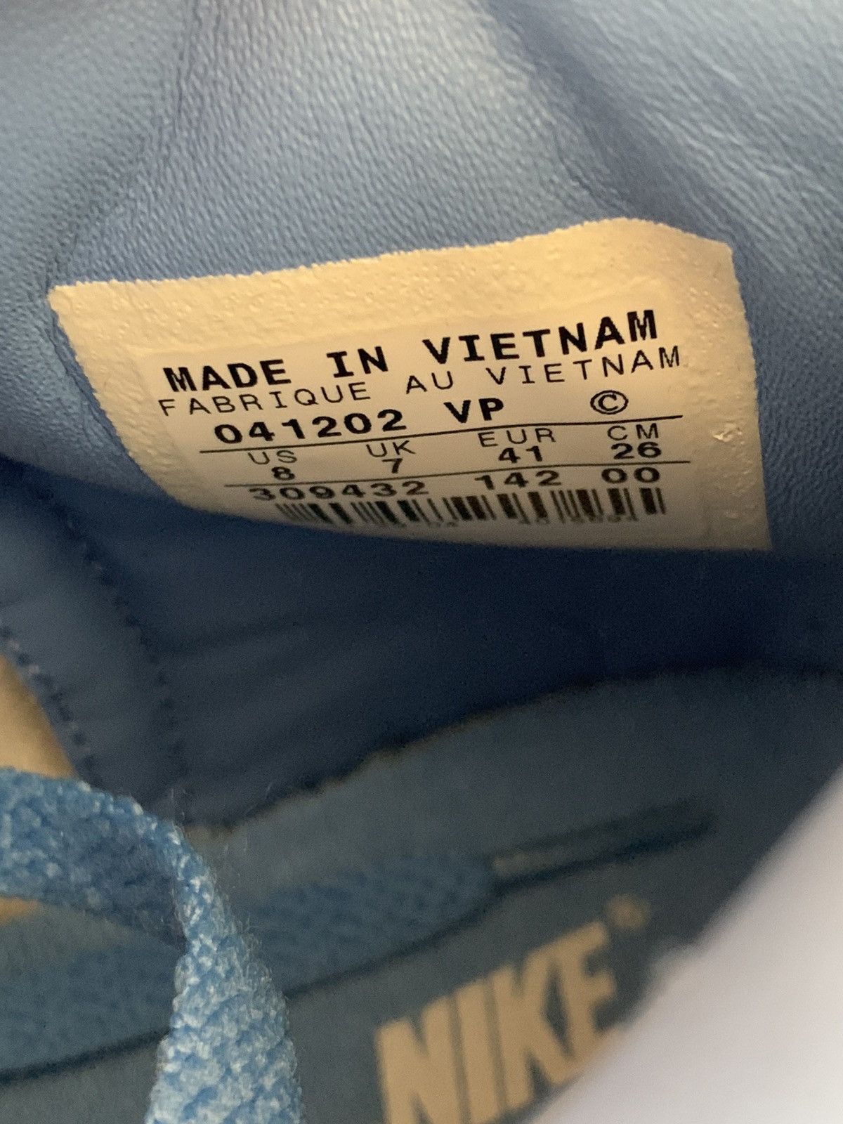 Nike Vintage Nike Dunk High 2004 UNC Blue Size US 8 / EU 41 - 7 Thumbnail
