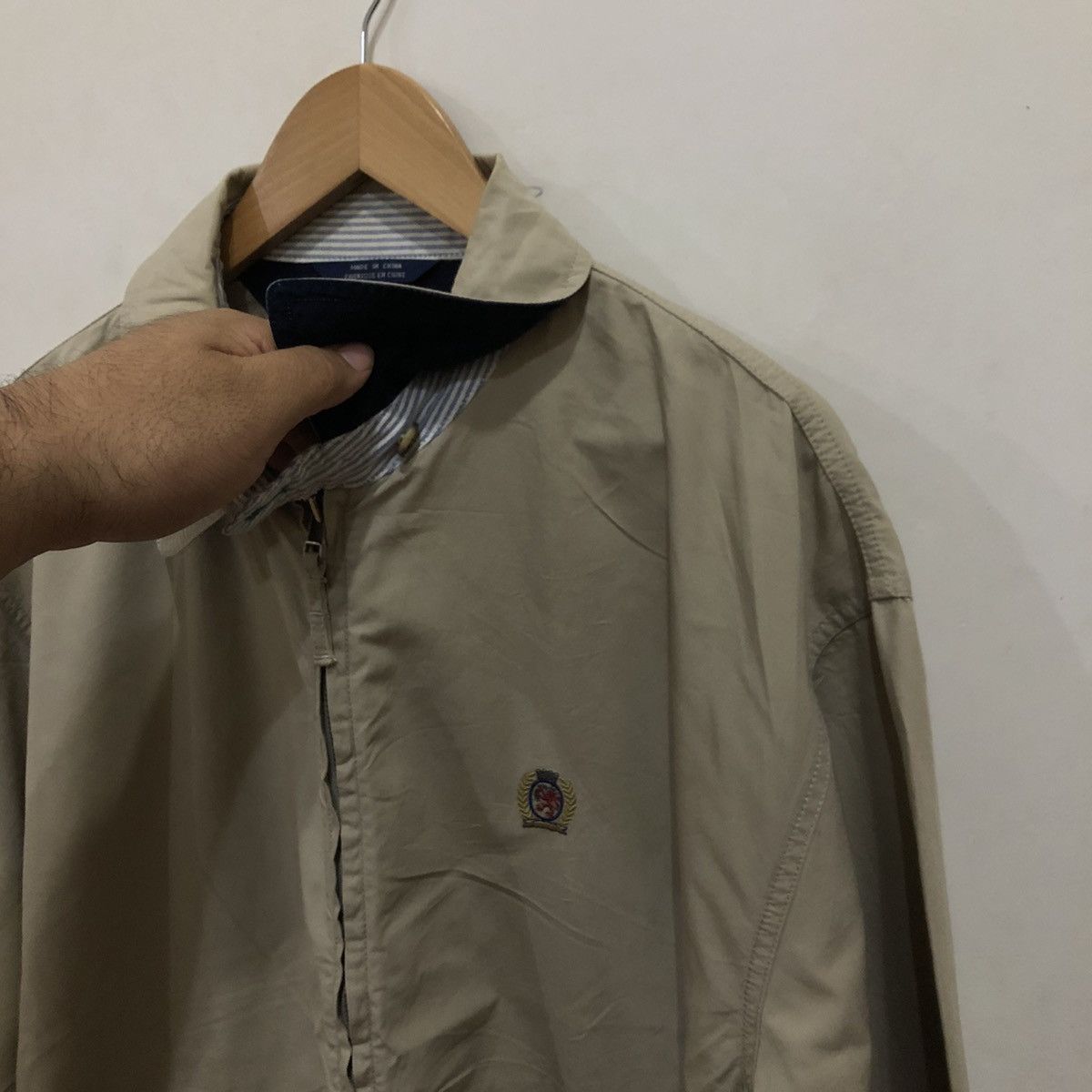 Tommy Hilfiger 90’s Vintage Bomber Jacket Tommy Hilfiger Size US L / EU 52-54 / 3 - 4 Thumbnail