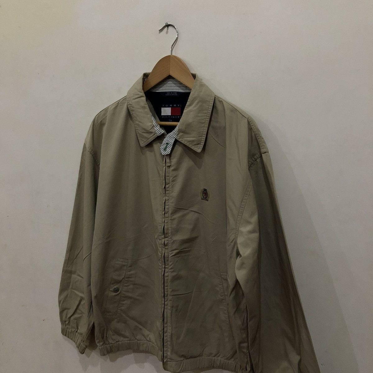 Tommy Hilfiger 90’s Vintage Bomber Jacket Tommy Hilfiger Size US L / EU 52-54 / 3 - 3 Thumbnail